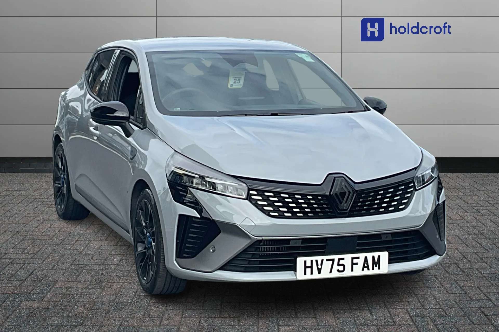 A 2025 RENAULT CLIO 1.0 TCe 90 Esprit Alpine 5dr A 2025 RENAULT CLIO 1.0 TCe 90 Esprit Alpine 5dr