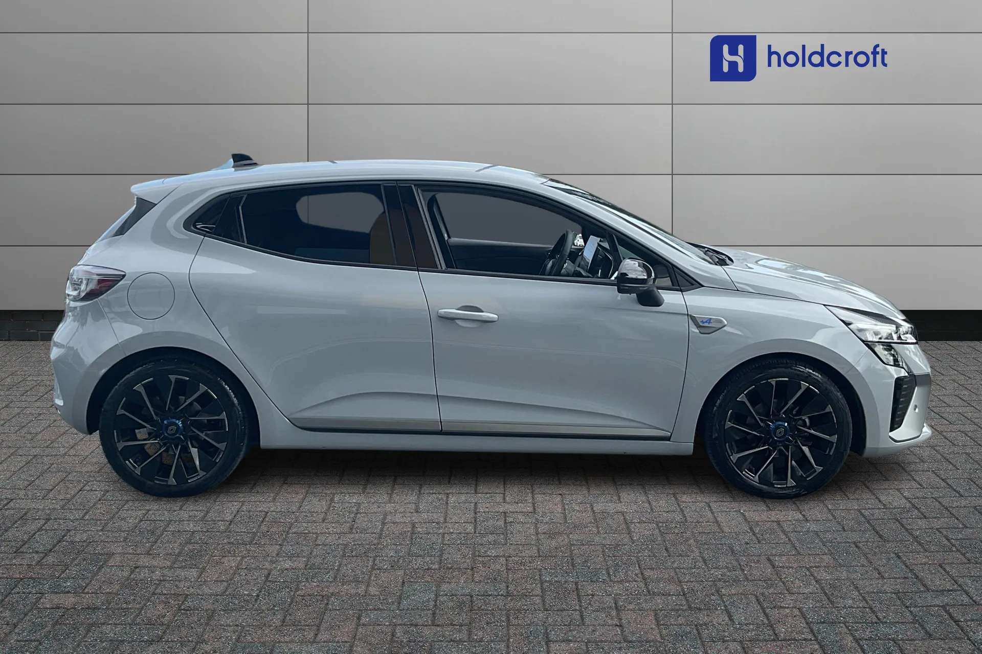 2025 RENAULT CLIO 2025 RENAULT CLIO