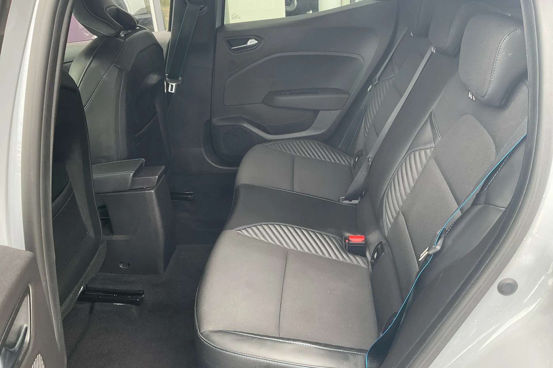 2025 RENAULT CLIO 2025 RENAULT CLIO