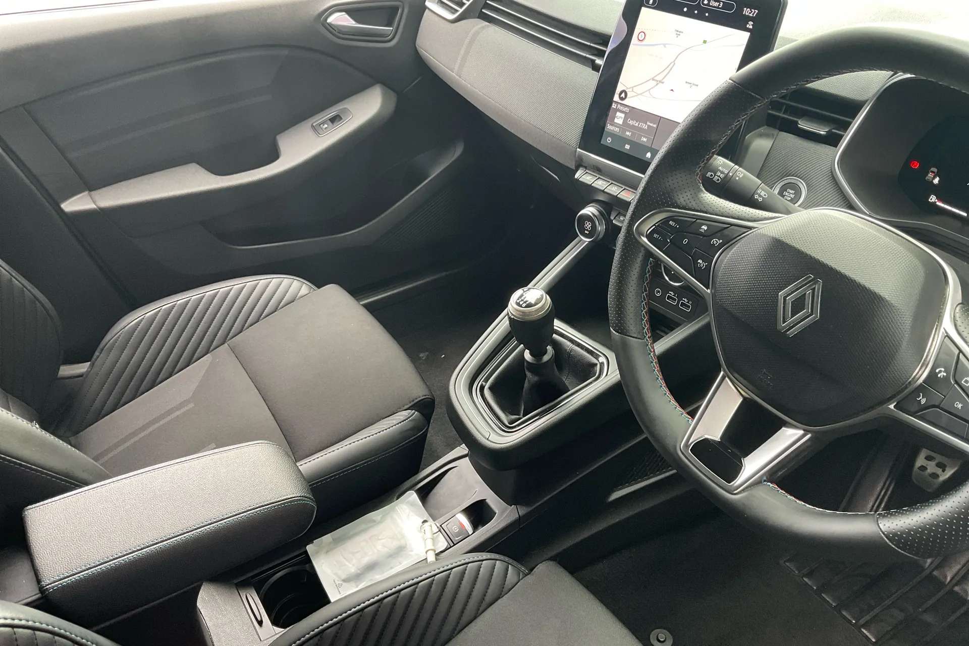 2025 RENAULT CLIO 2025 RENAULT CLIO