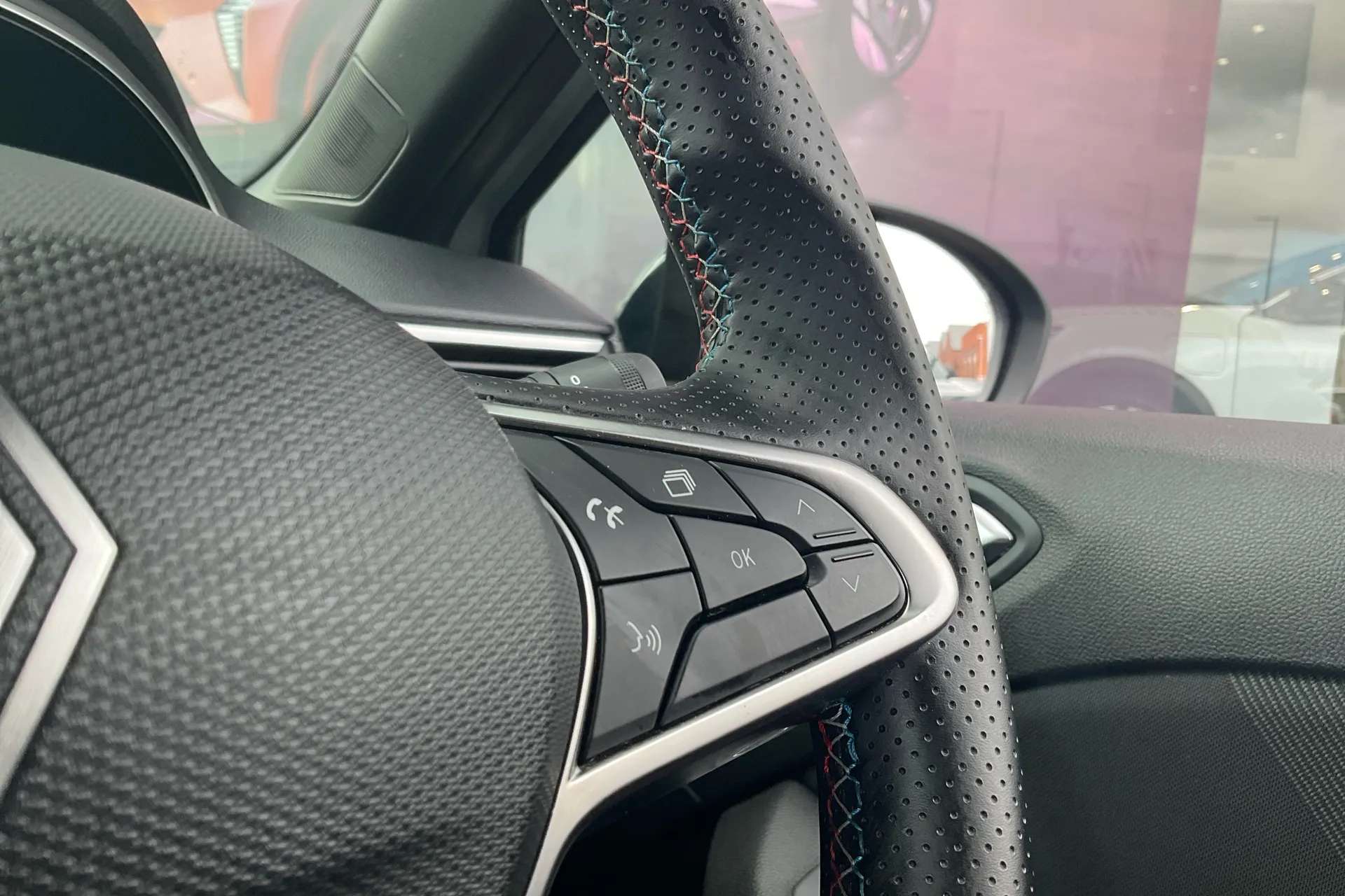 2025 RENAULT CLIO 2025 RENAULT CLIO