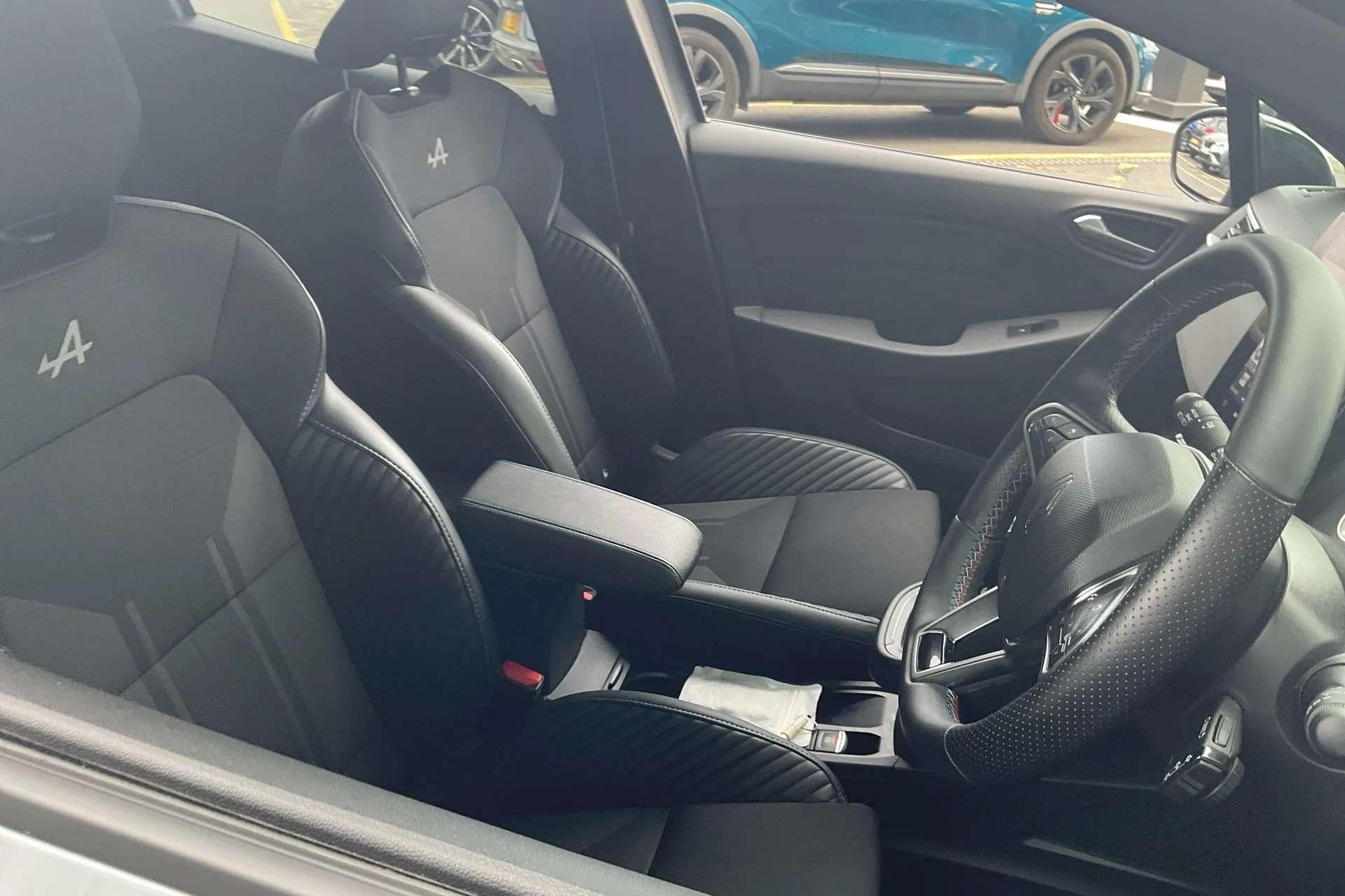 2025 RENAULT CLIO 2025 RENAULT CLIO