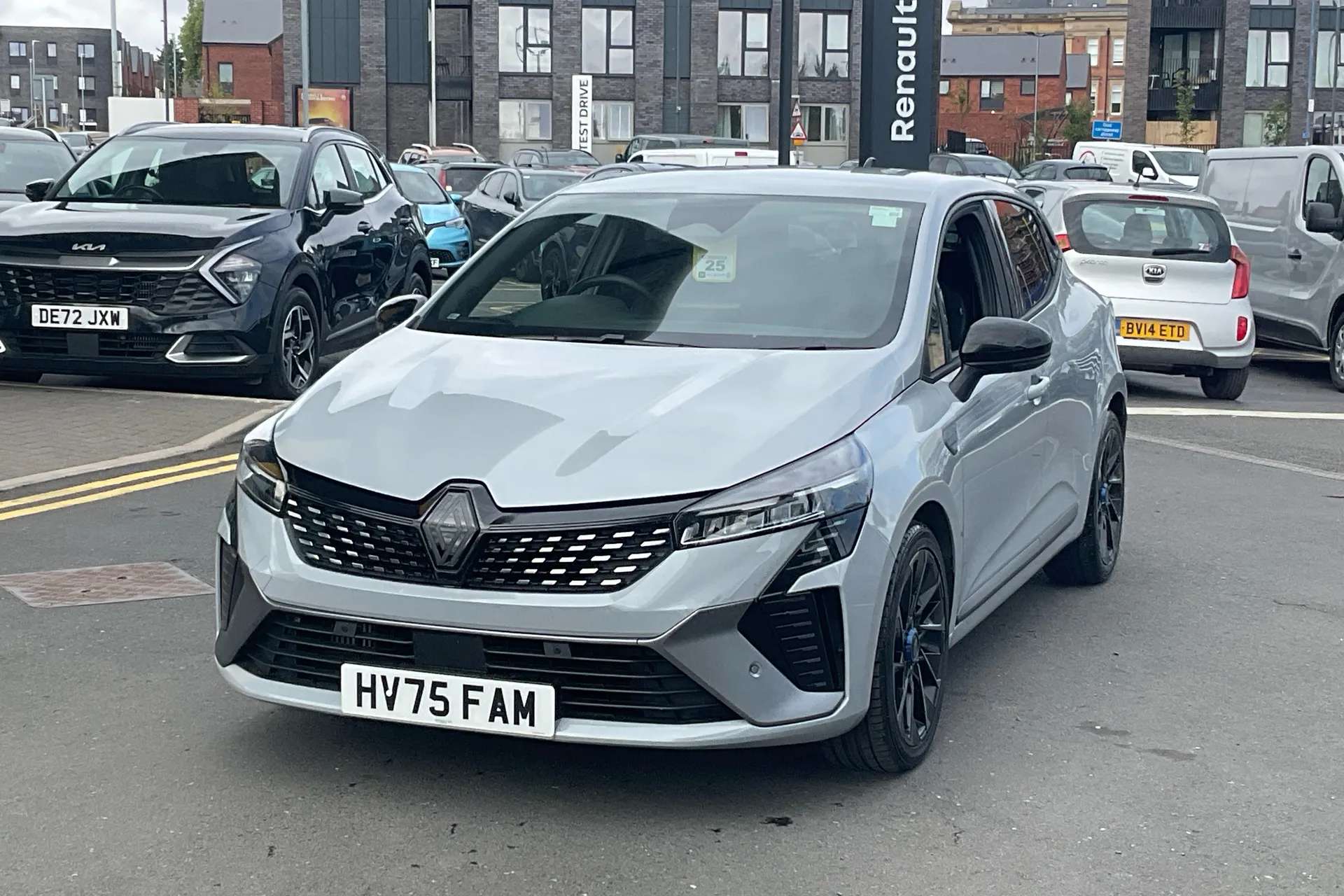 2025 RENAULT CLIO 2025 RENAULT CLIO