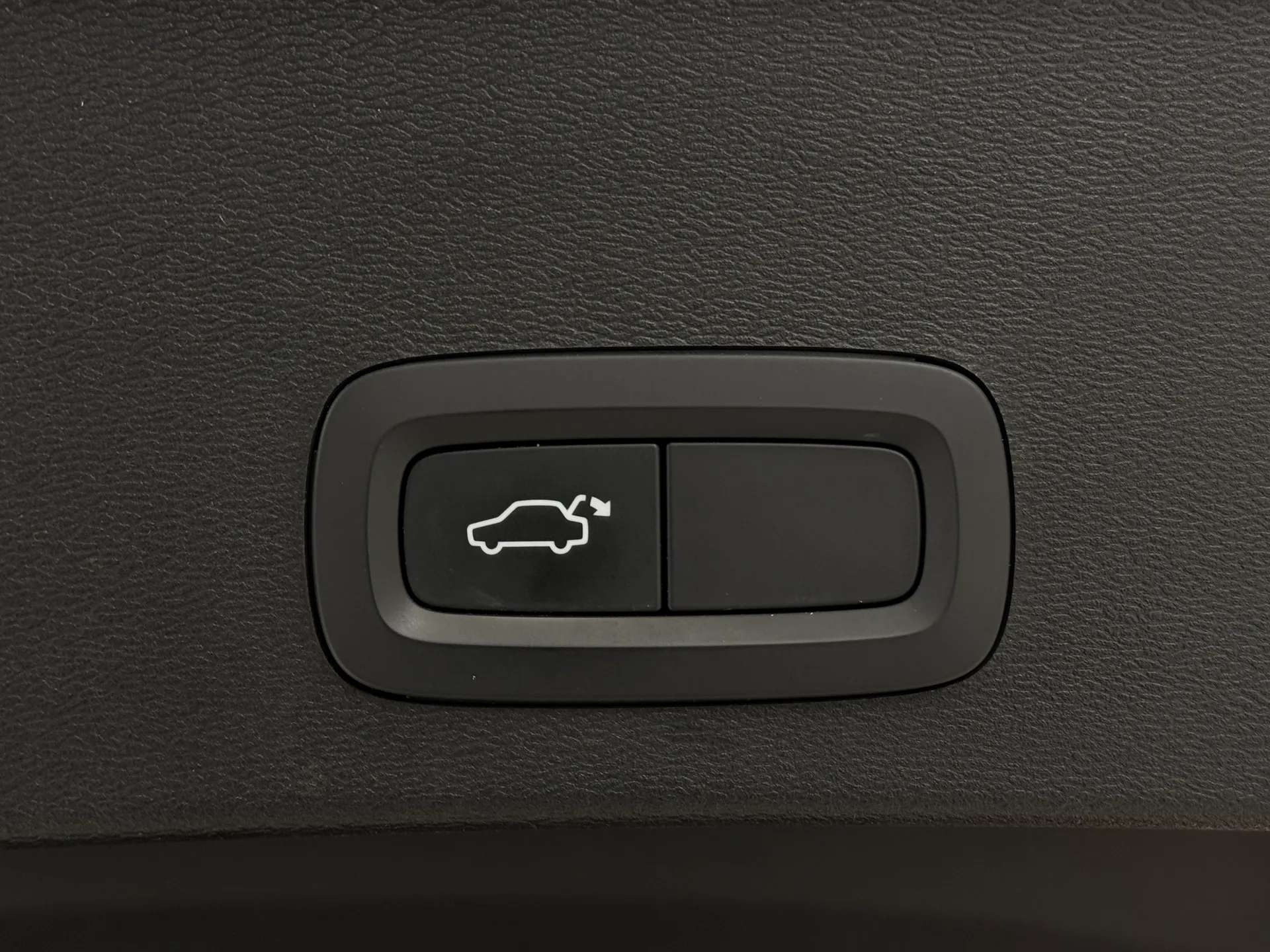 2021 VOLVO XC40 2021 VOLVO XC40