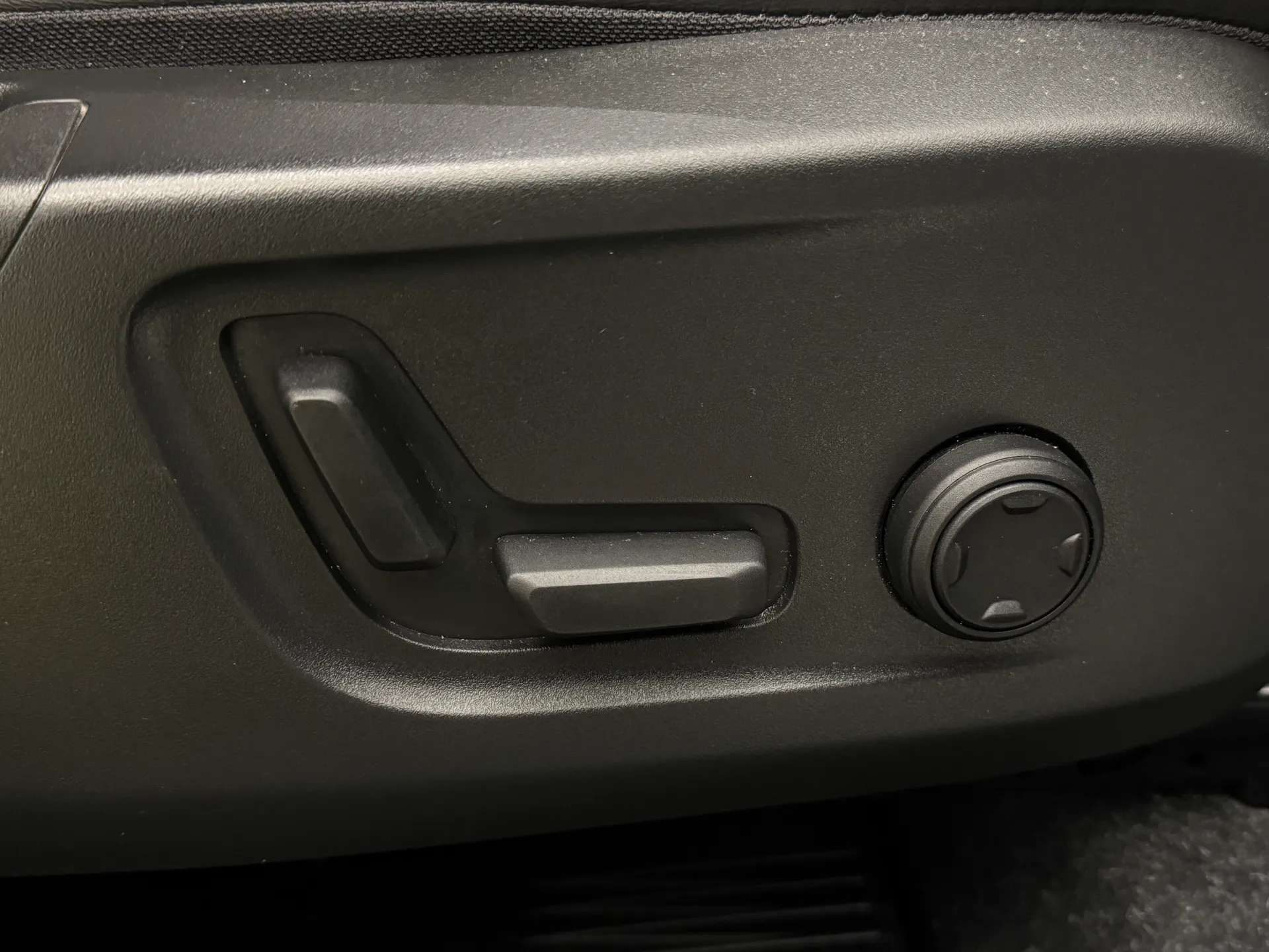 2021 VOLVO XC40 2021 VOLVO XC40