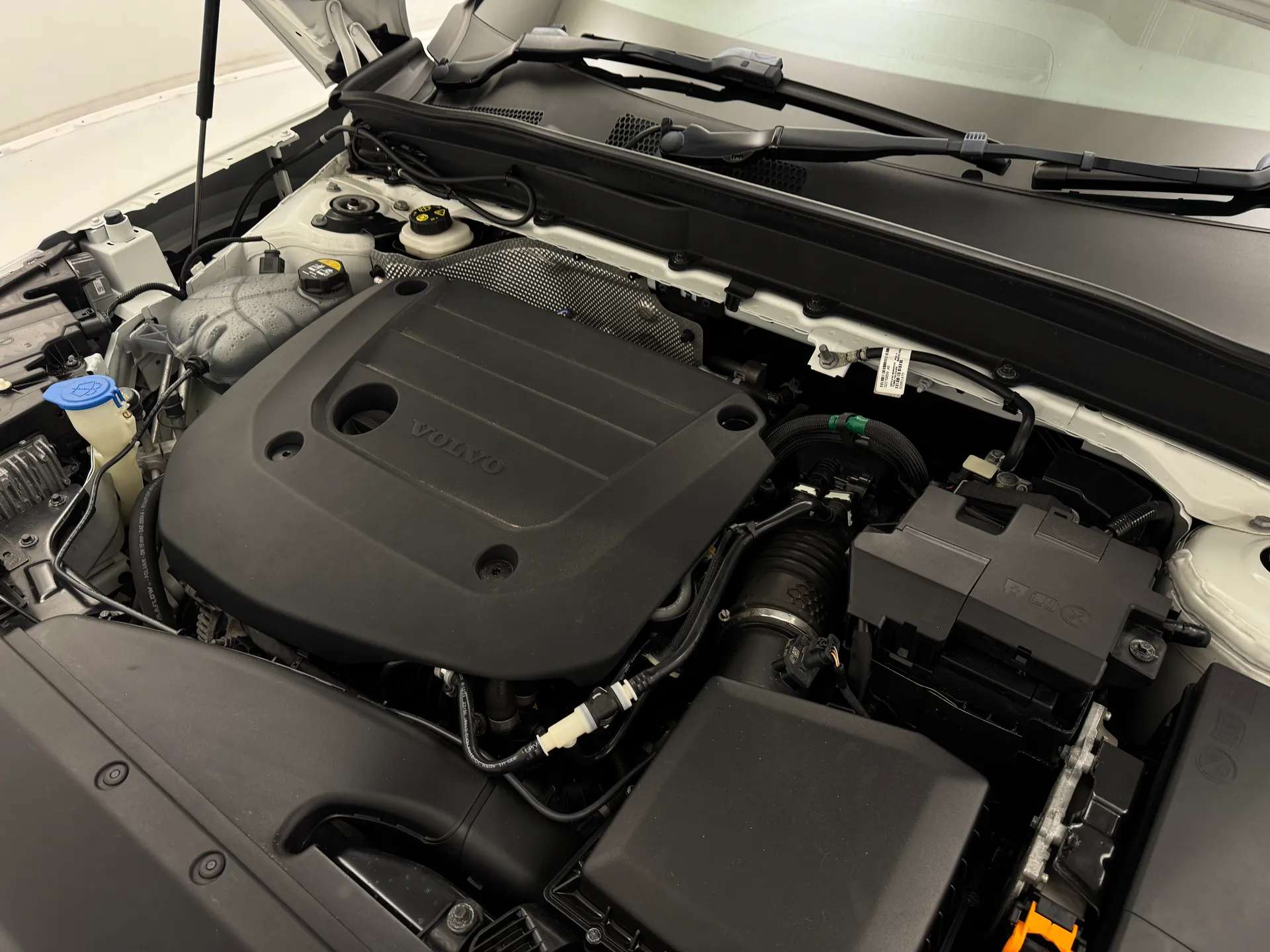 2021 VOLVO XC40 2021 VOLVO XC40