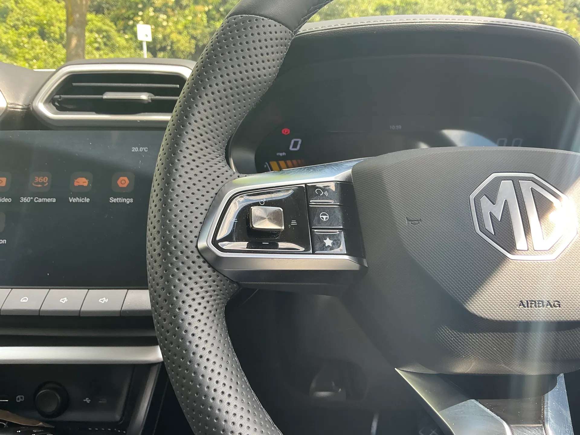 2025 MG ZS 2025 MG ZS