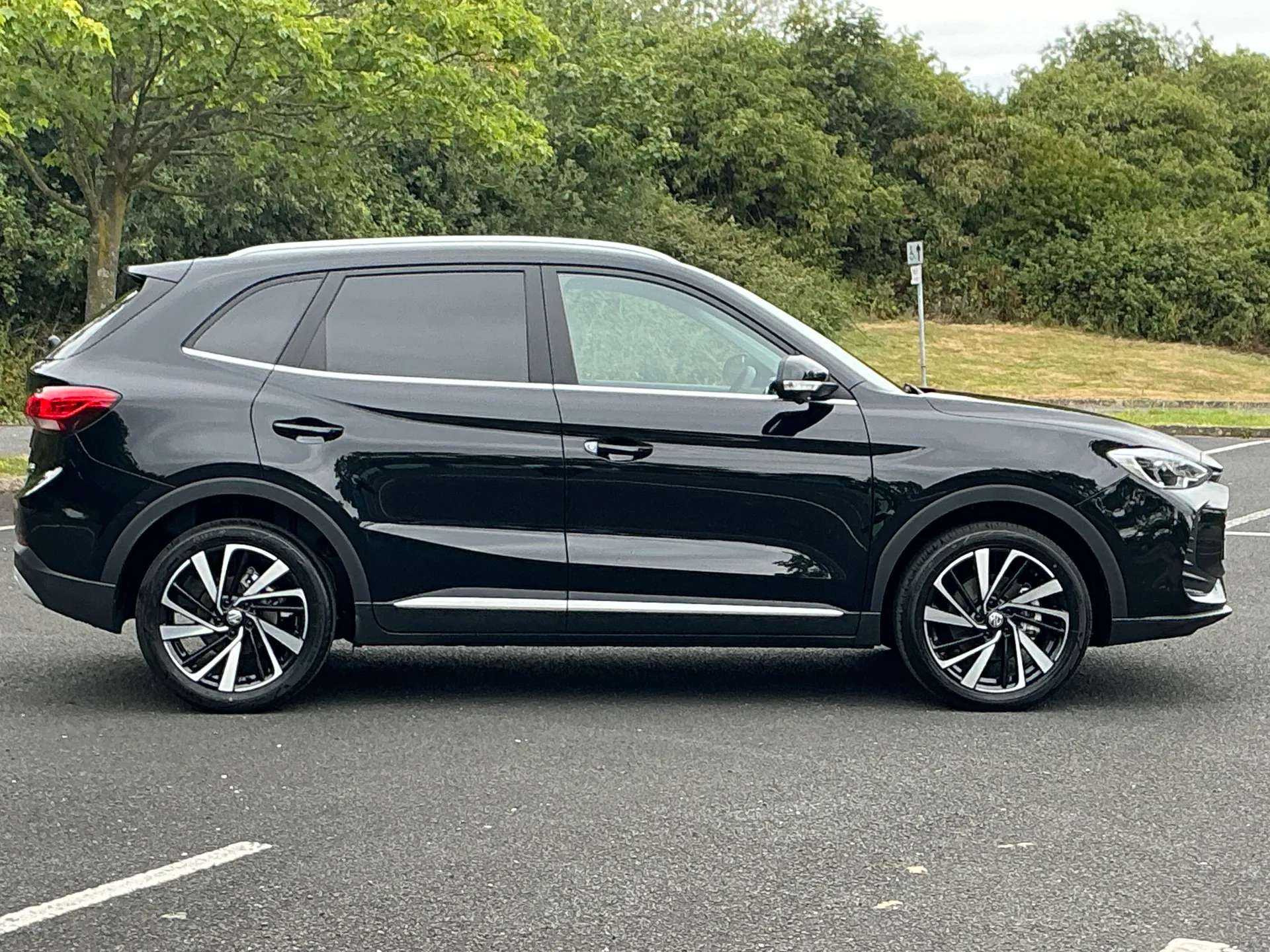 2026 MG ZS 2026 MG ZS
