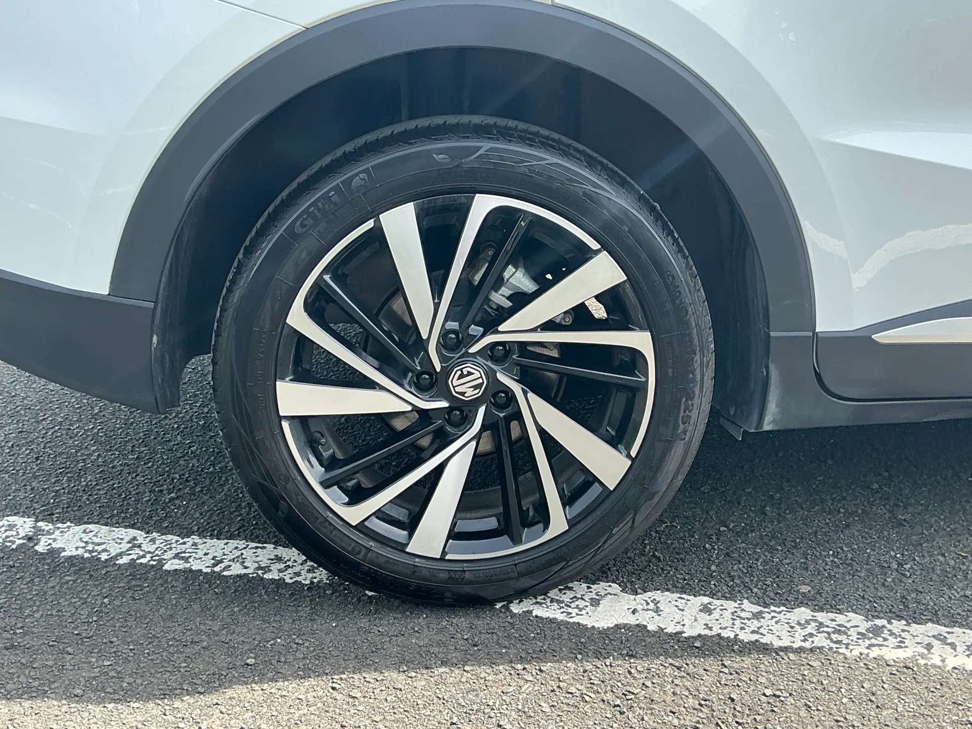 2025 MG ZS 2025 MG ZS
