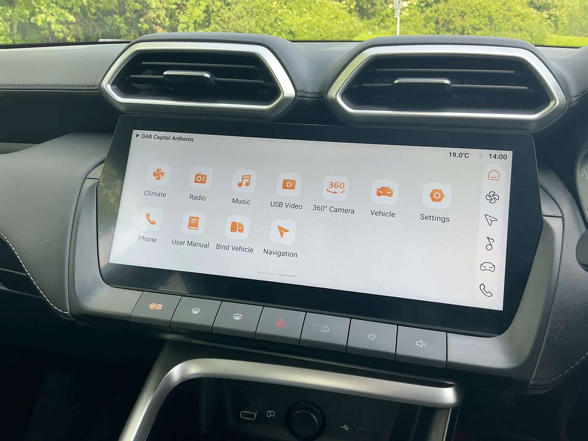 2025 MG ZS 2025 MG ZS