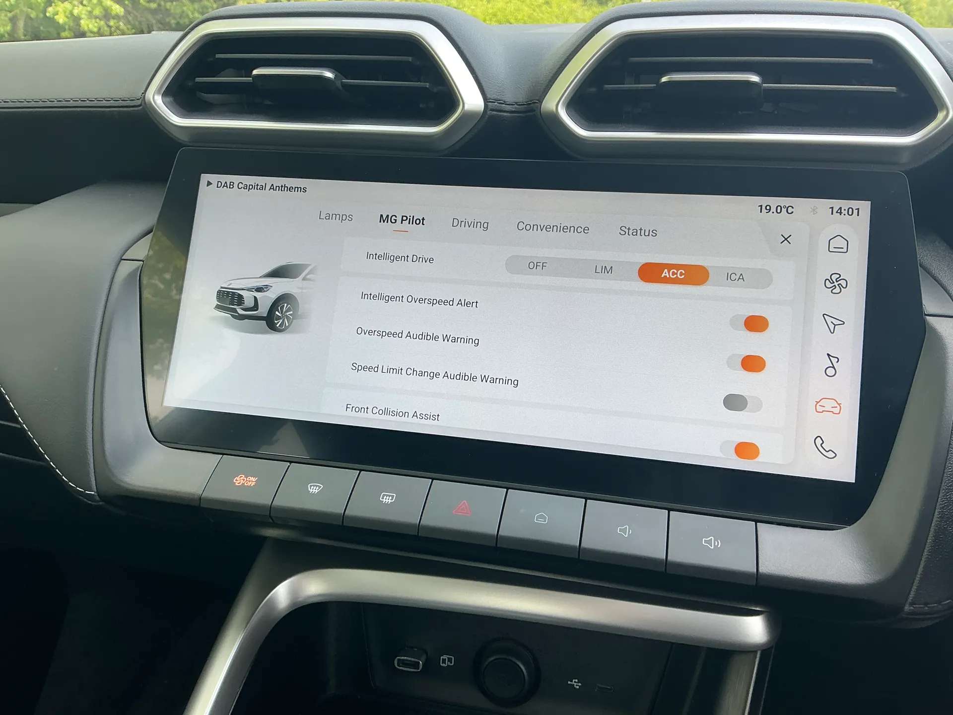 2025 MG ZS 2025 MG ZS
