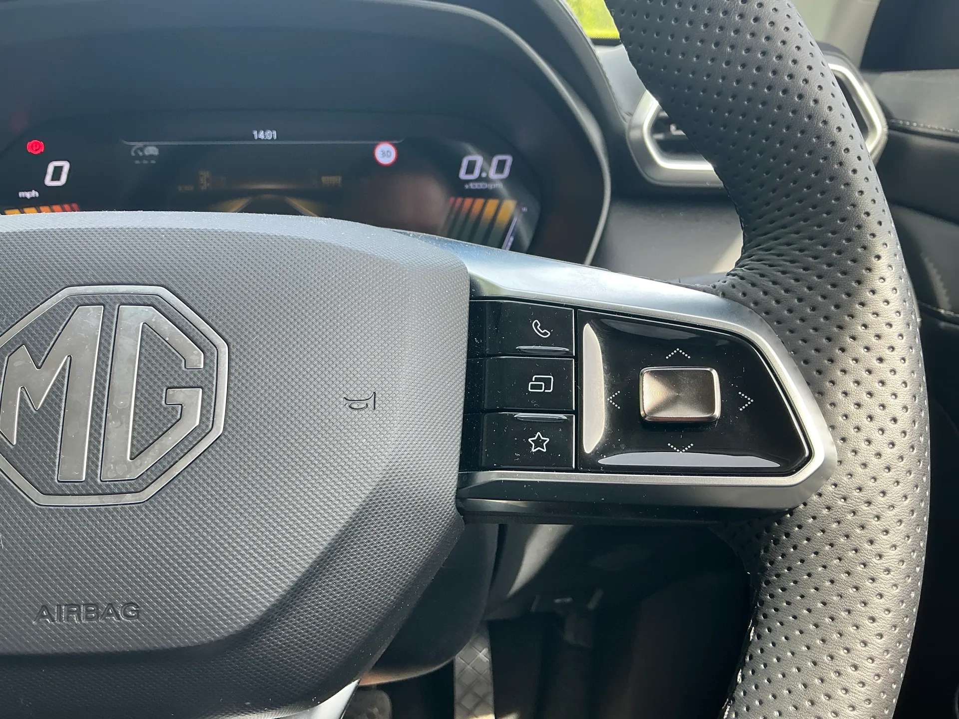 2025 MG ZS 2025 MG ZS