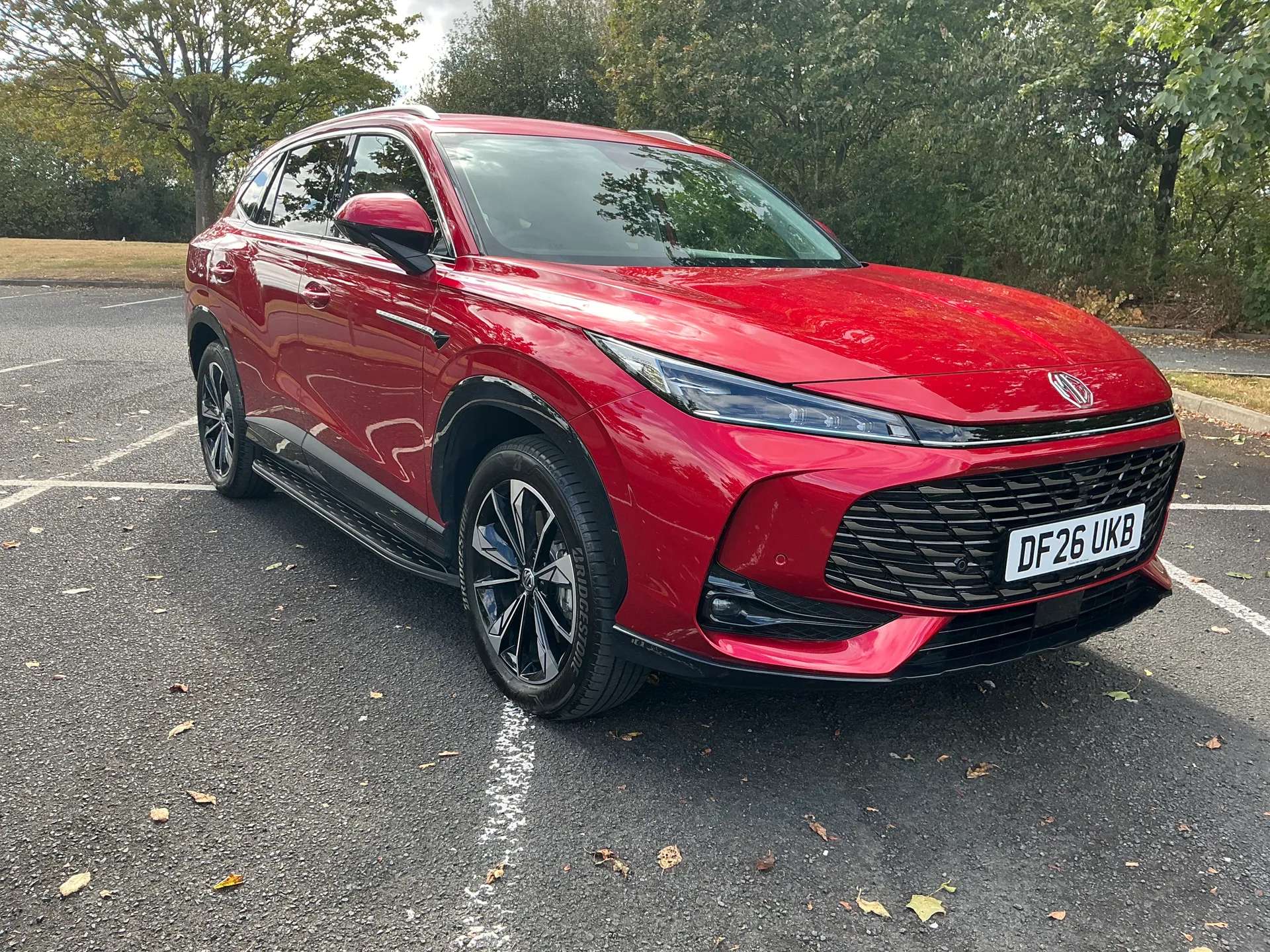 A 2026 MG HS 1.5 T-GDI PHEV Trophy 5dr Auto A 2026 MG HS 1.5 T-GDI PHEV Trophy 5dr Auto