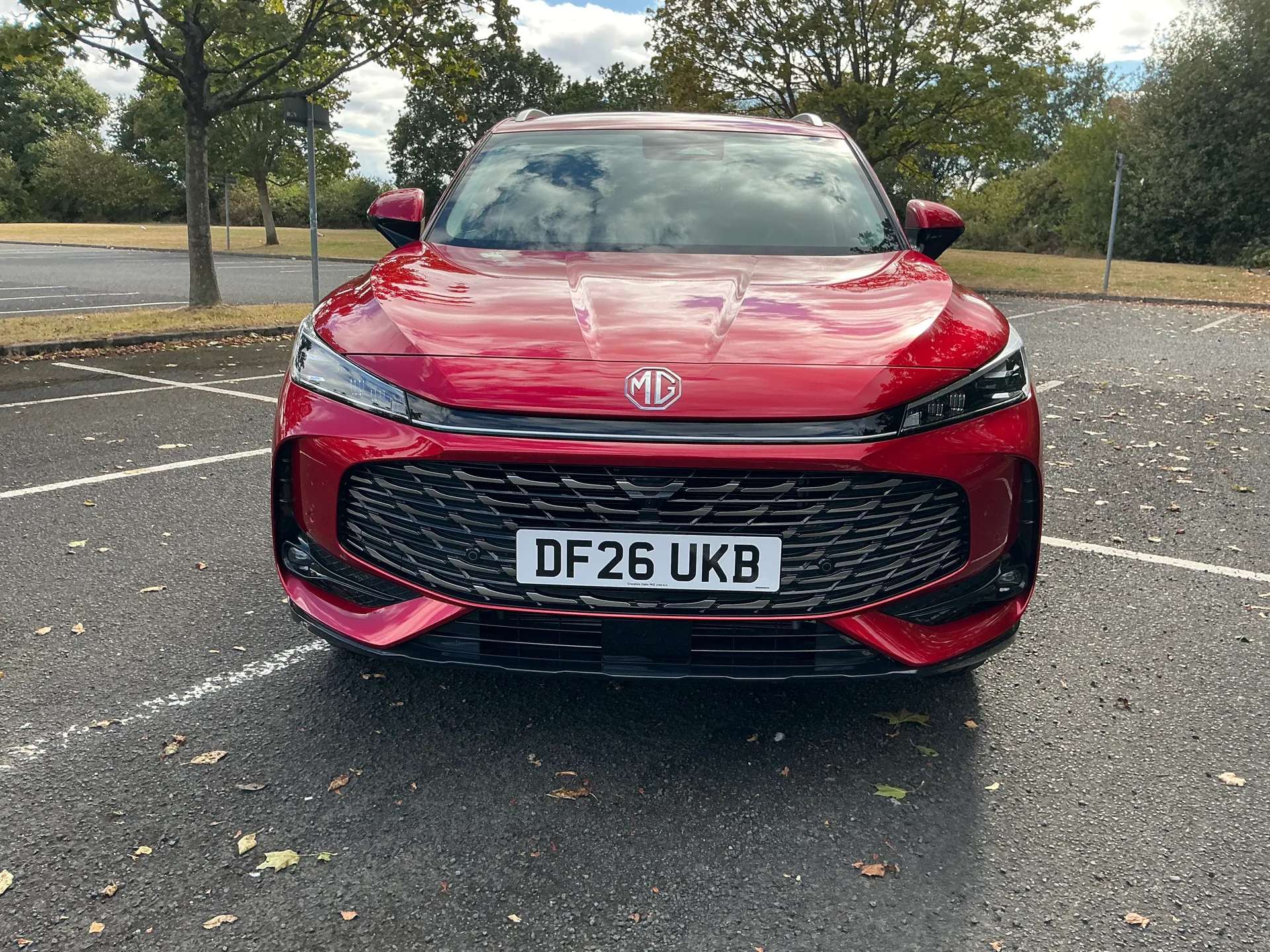 A 2026 MG HS 1.5 T-GDI PHEV Trophy 5dr Auto A 2026 MG HS 1.5 T-GDI PHEV Trophy 5dr Auto