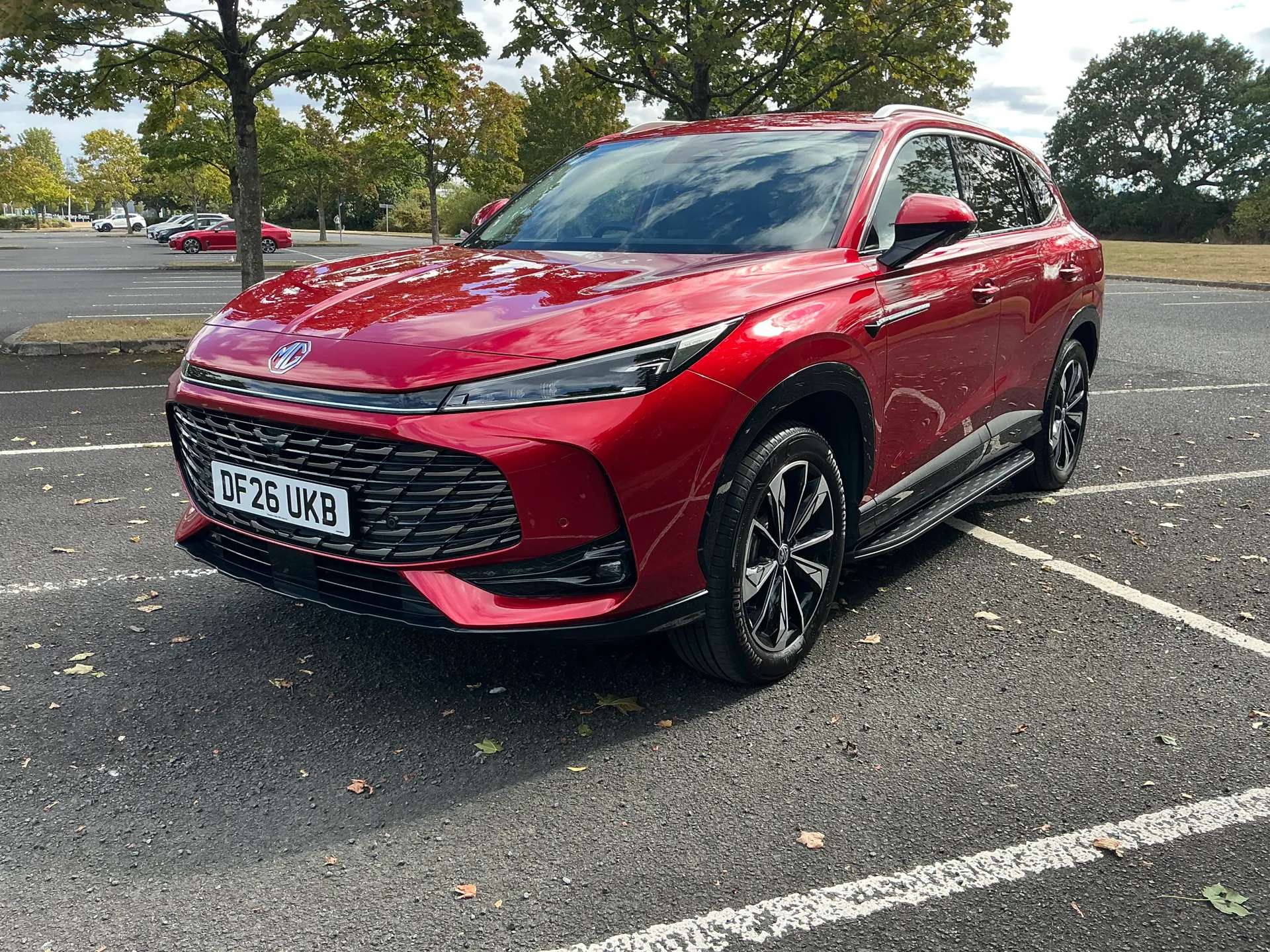 A 2026 MG HS 1.5 T-GDI PHEV Trophy 5dr Auto A 2026 MG HS 1.5 T-GDI PHEV Trophy 5dr Auto