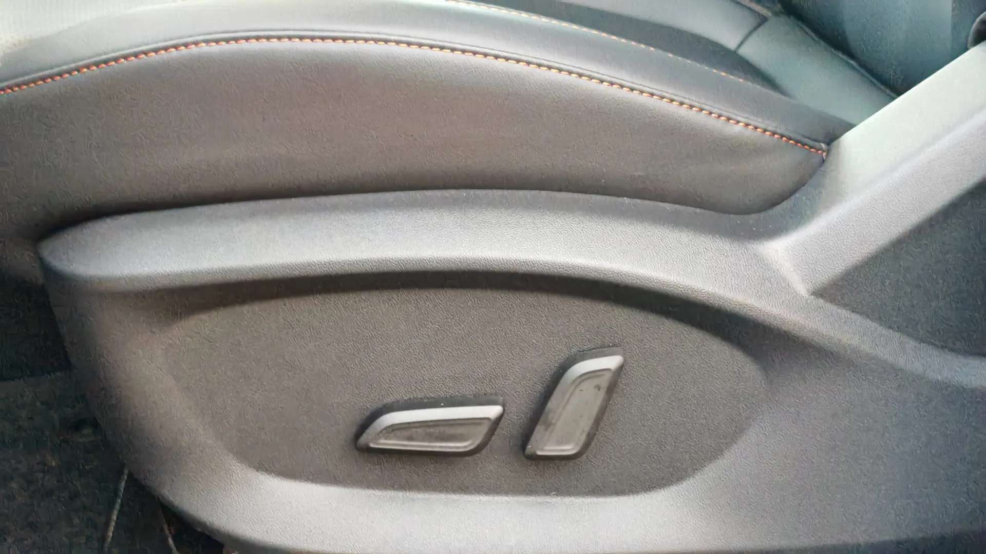 A 2025 MG MOTOR UK HS 1.5 T-GDI PHEV Trophy 5dr Auto A 2025 MG MOTOR UK HS 1.5 T-GDI PHEV Trophy 5dr Auto