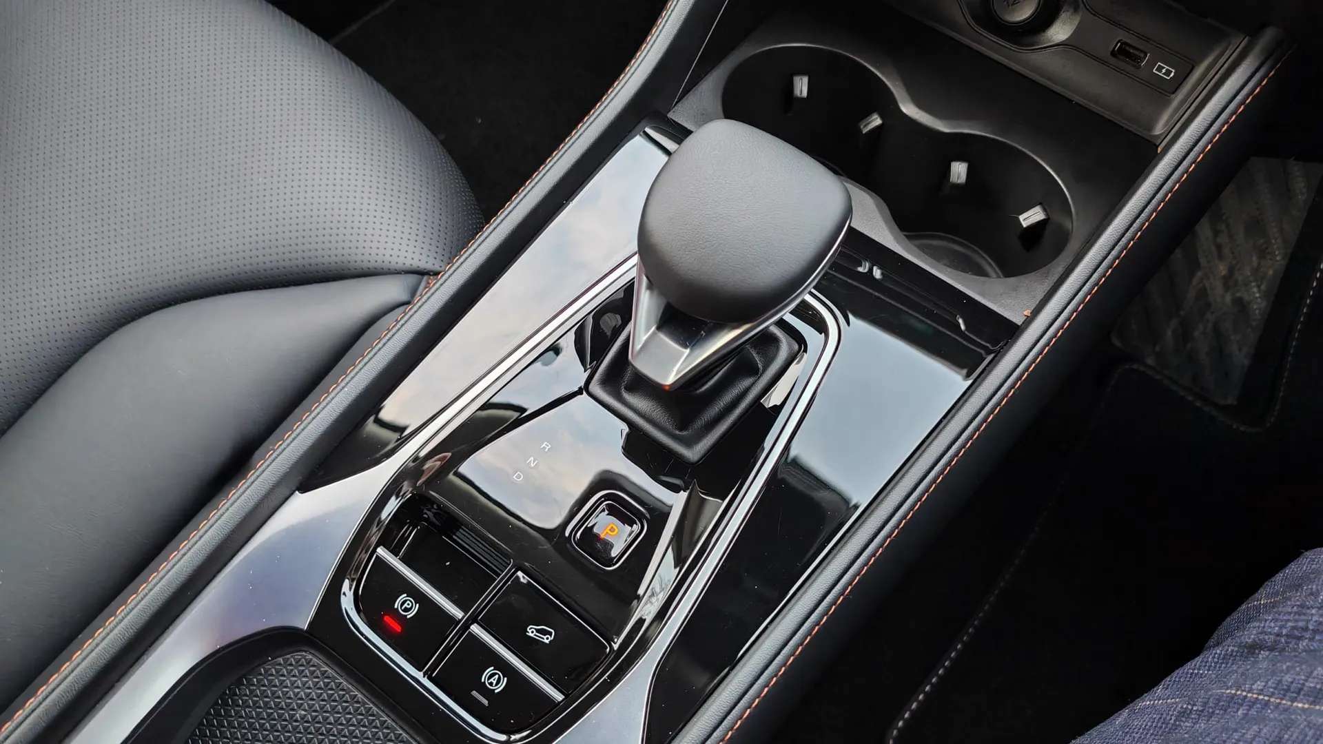 2025 MG MOTOR UK HS 2025 MG MOTOR UK HS