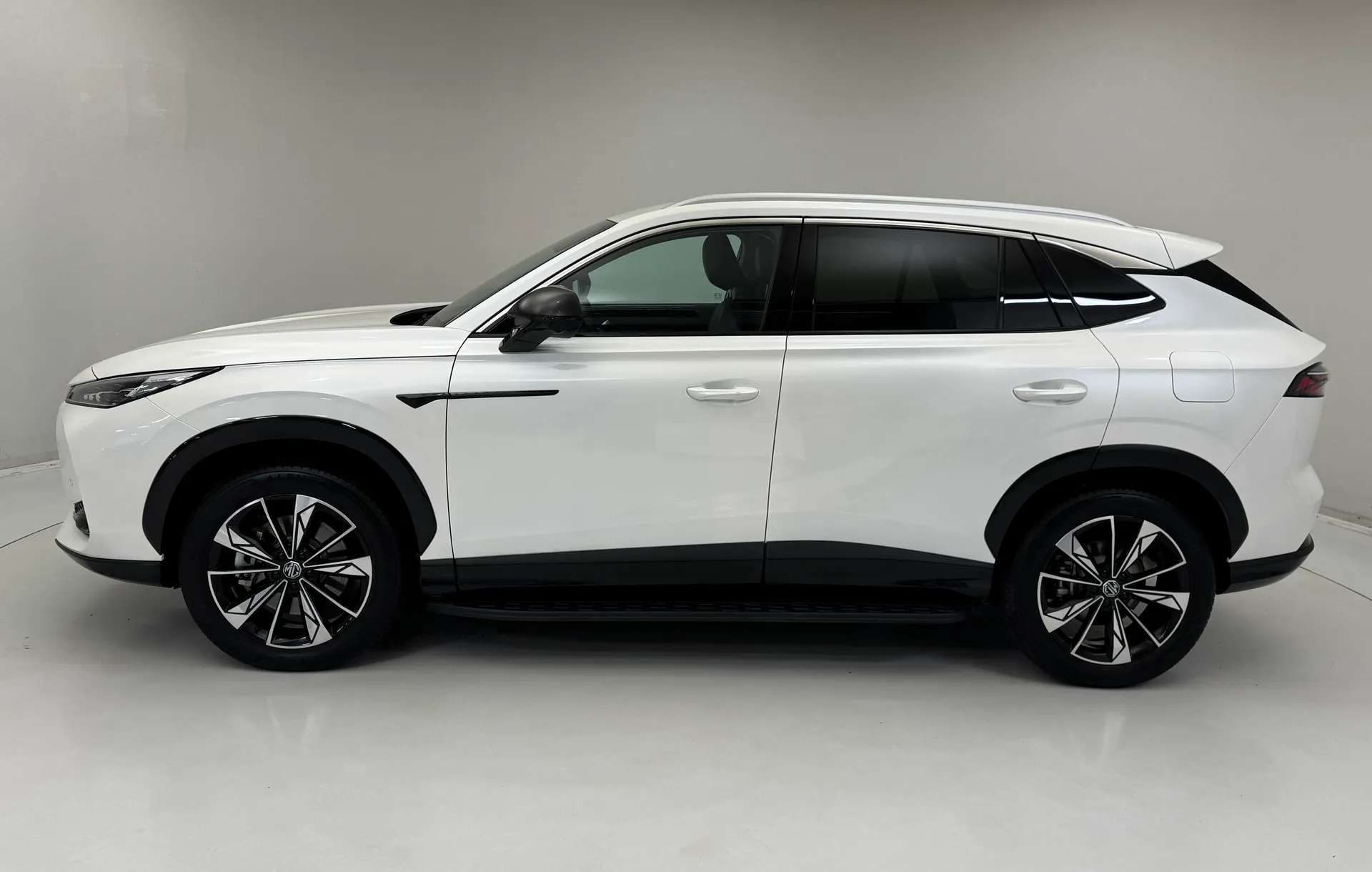 2025 MG MOTOR UK HS 2025 MG MOTOR UK HS