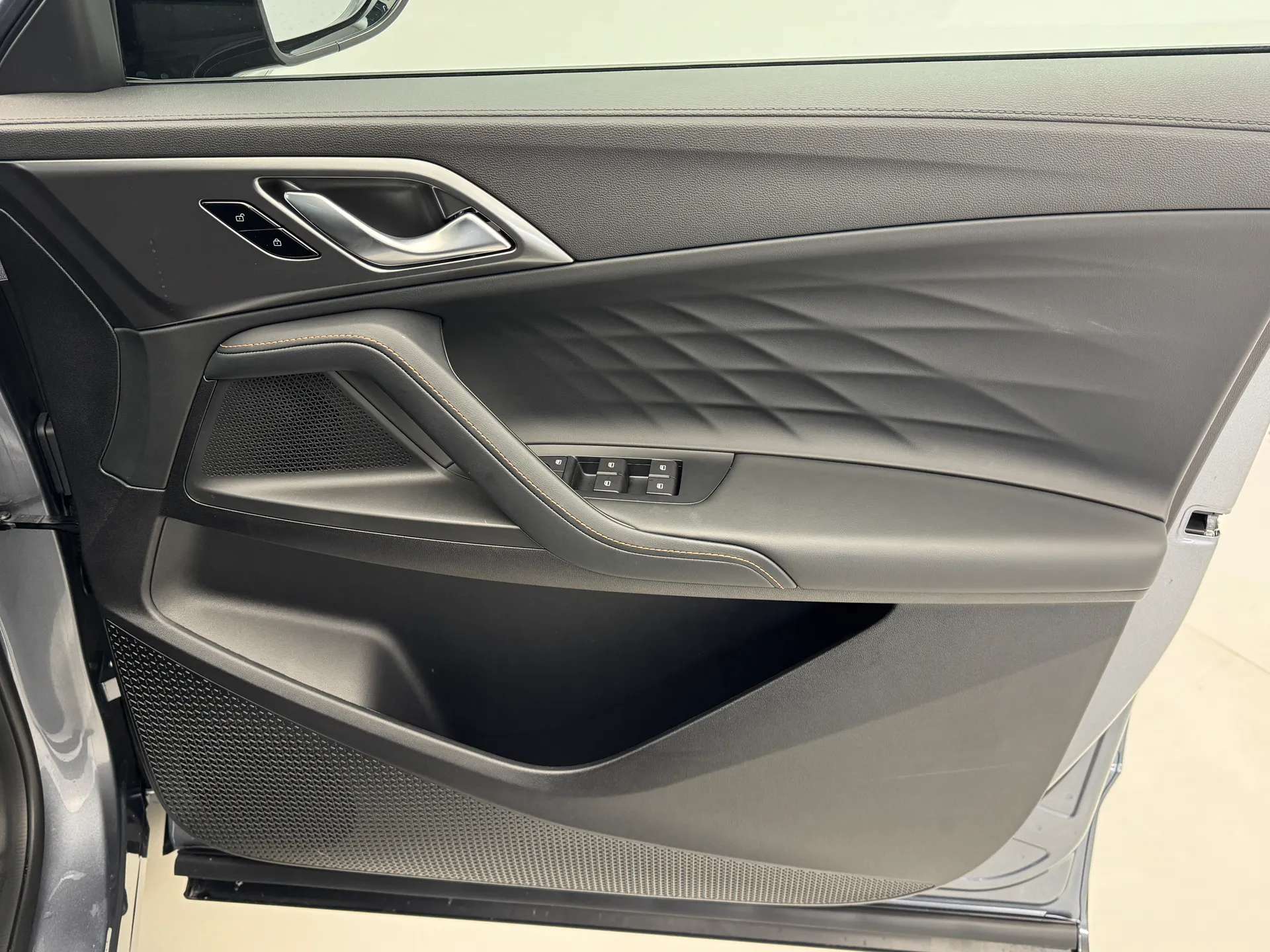 2025 MG MOTOR UK HS 2025 MG MOTOR UK HS