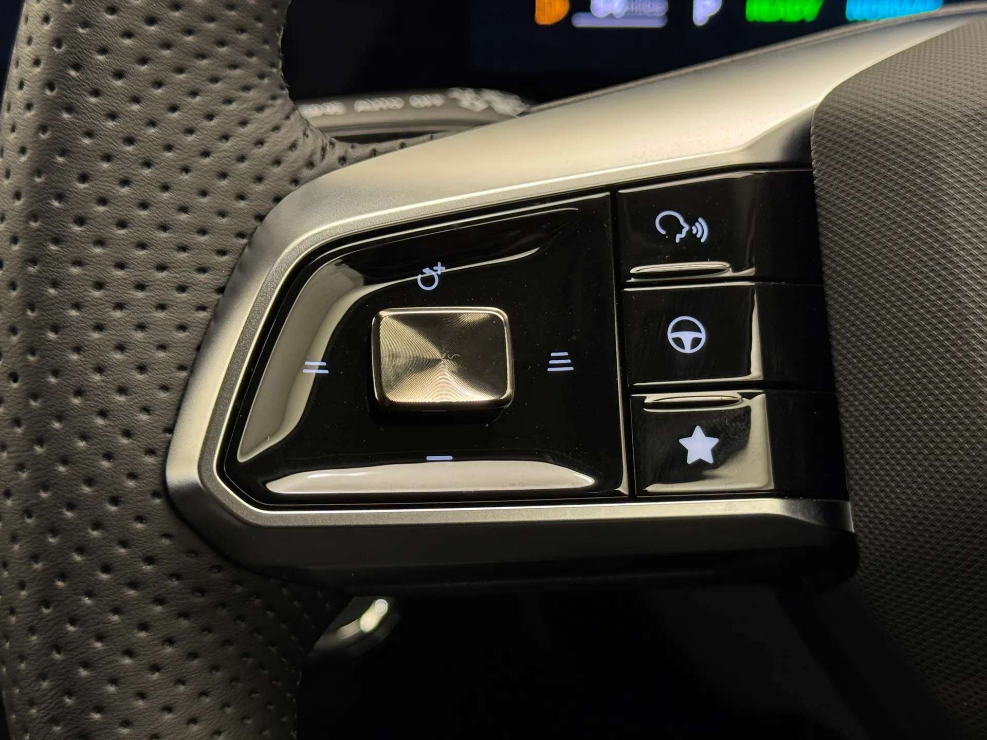 2025 MG MOTOR UK HS 2025 MG MOTOR UK HS