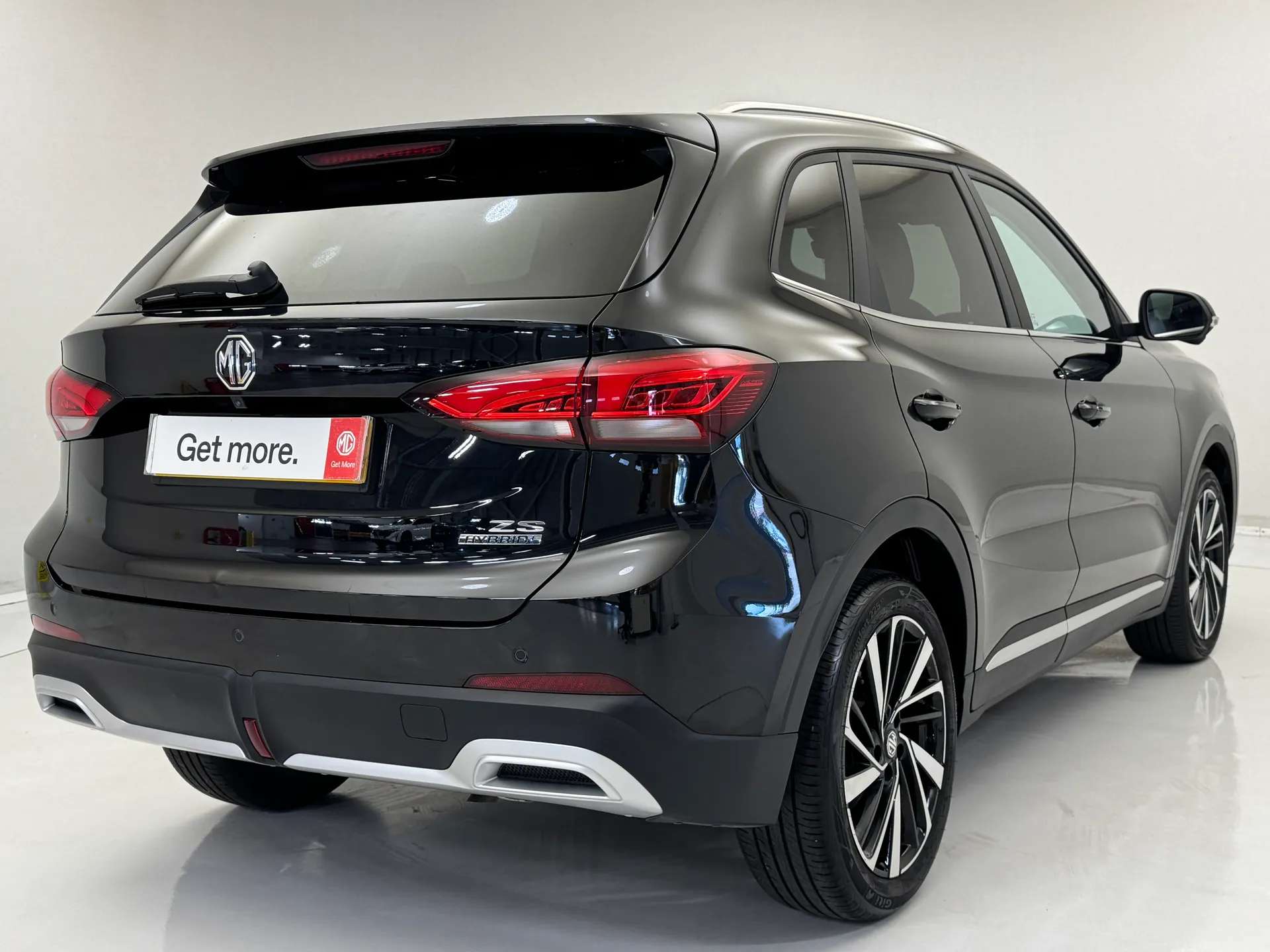 A 2025 MG ZS 1.5 Hybrid+ Trophy 5dr Auto â½ 1.5 Petrol Hybrid AUTOMATICâ½ A 2025 MG ZS 1.5 Hybrid+ Trophy 5dr Auto â½ 1.5 Petrol Hybrid AUTOMATICâ½