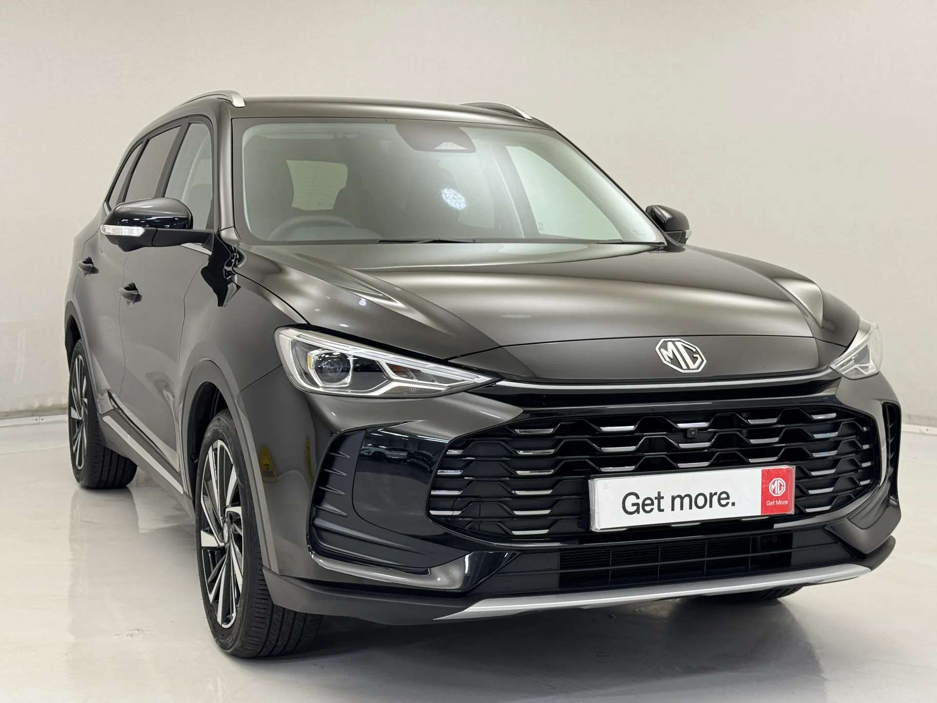 A 2025 MG ZS 1.5 Hybrid+ Trophy 5dr Auto â½ 1.5 Petrol Hybrid AUTOMATICâ½ A 2025 MG ZS 1.5 Hybrid+ Trophy 5dr Auto â½ 1.5 Petrol Hybrid AUTOMATICâ½