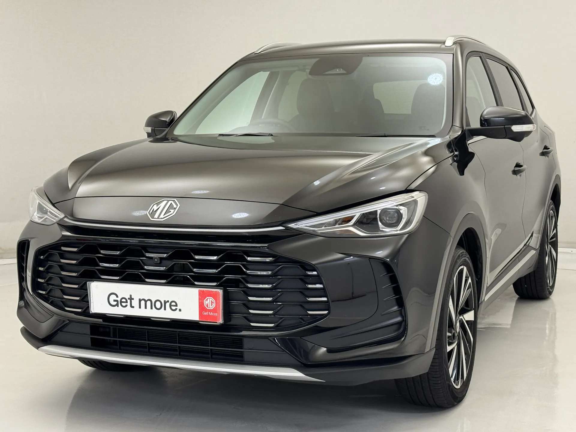 A 2025 MG ZS 1.5 Hybrid+ Trophy 5dr Auto â½ 1.5 Petrol Hybrid AUTOMATICâ½ A 2025 MG ZS 1.5 Hybrid+ Trophy 5dr Auto â½ 1.5 Petrol Hybrid AUTOMATICâ½