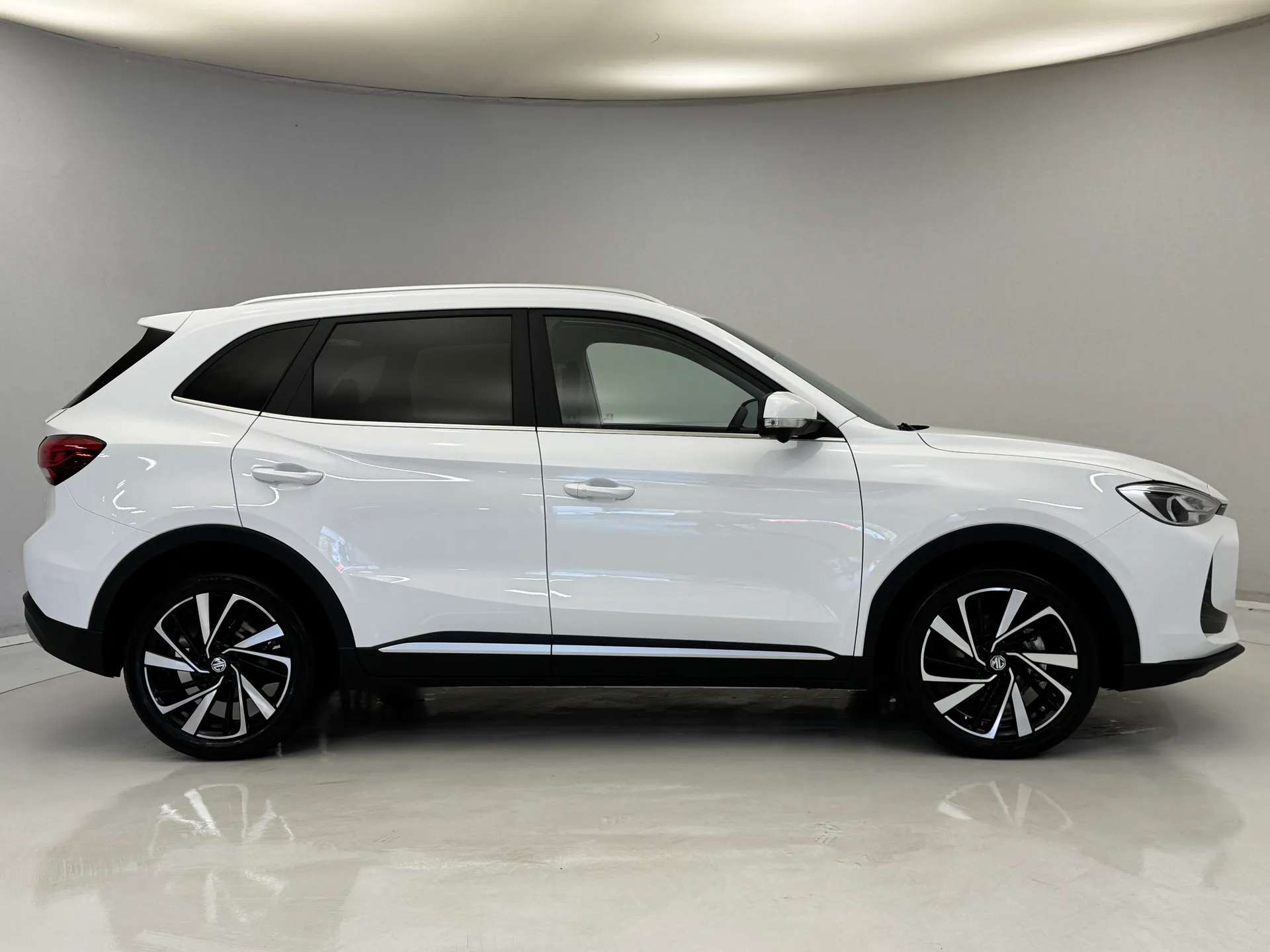 A 2026 MG ZS 1.5 Hybrid+ Trophy 5dr Auto ð ONLY 356 MILES! ð¥ A 2026 MG ZS 1.5 Hybrid+ Trophy 5dr Auto ð ONLY 356 MILES! ð¥