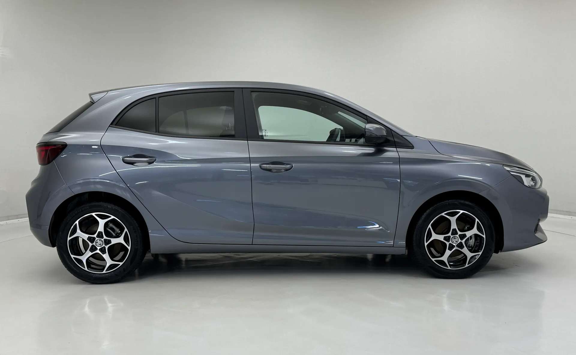 A 2025 MG MOTOR UK MG3 1.5 Hybrid Trophy 5dr Auto ð¢ AUTOMATIC ð¢ A 2025 MG MOTOR UK MG3 1.5 Hybrid Trophy 5dr Auto ð¢ AUTOMATIC ð¢