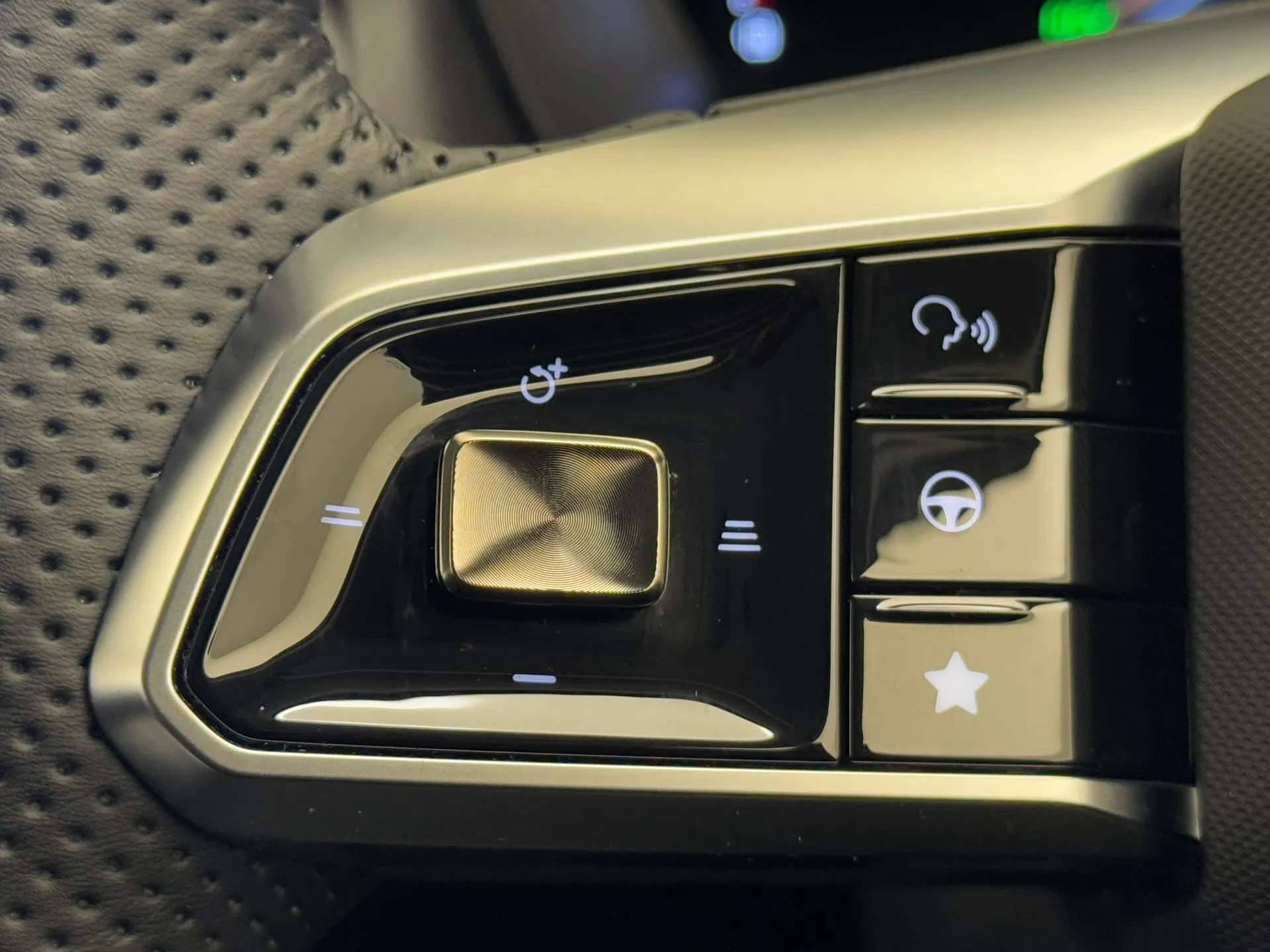 2025 MG MOTOR UK ZS 2025 MG MOTOR UK ZS