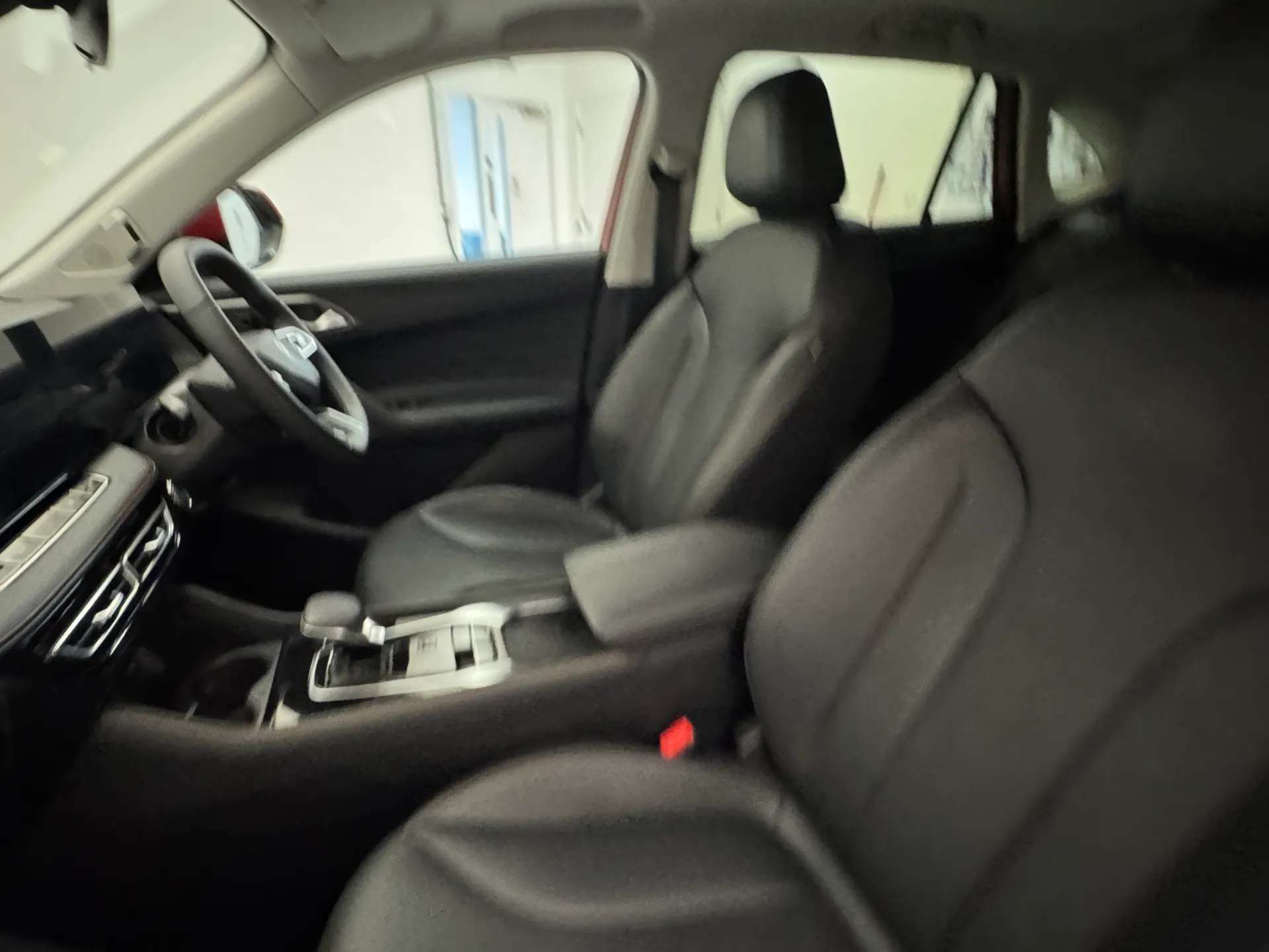 2025 MG HS 2025 MG HS
