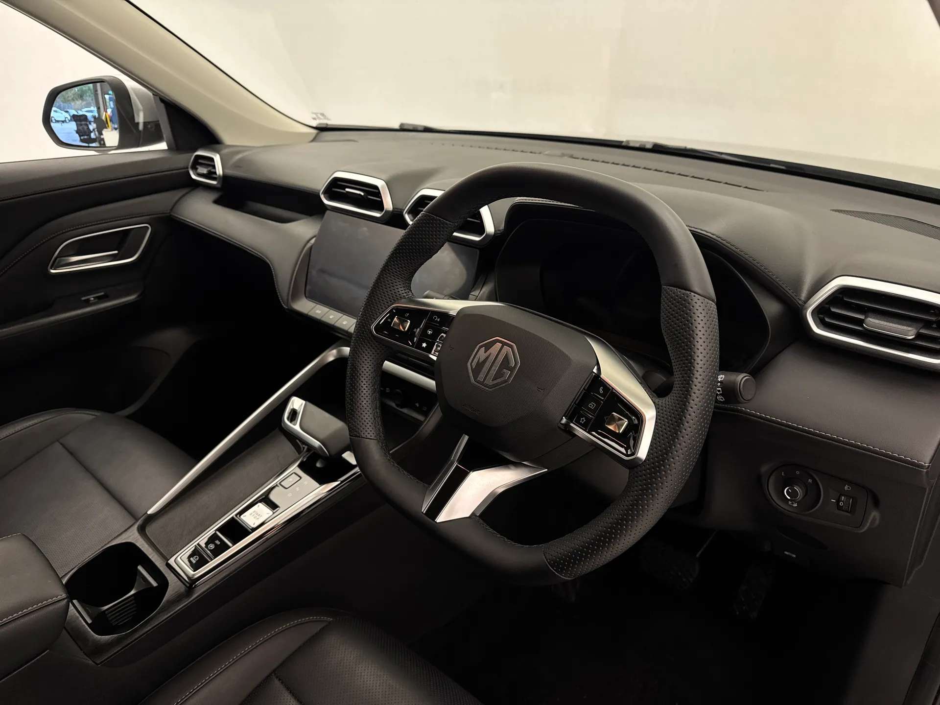 2025 MG MOTOR UK ZS 2025 MG MOTOR UK ZS