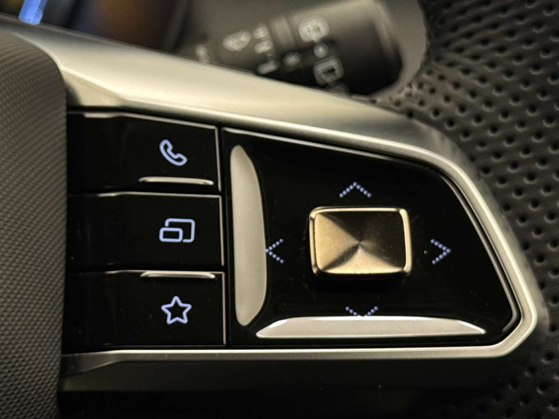 2025 MG MOTOR UK ZS 2025 MG MOTOR UK ZS