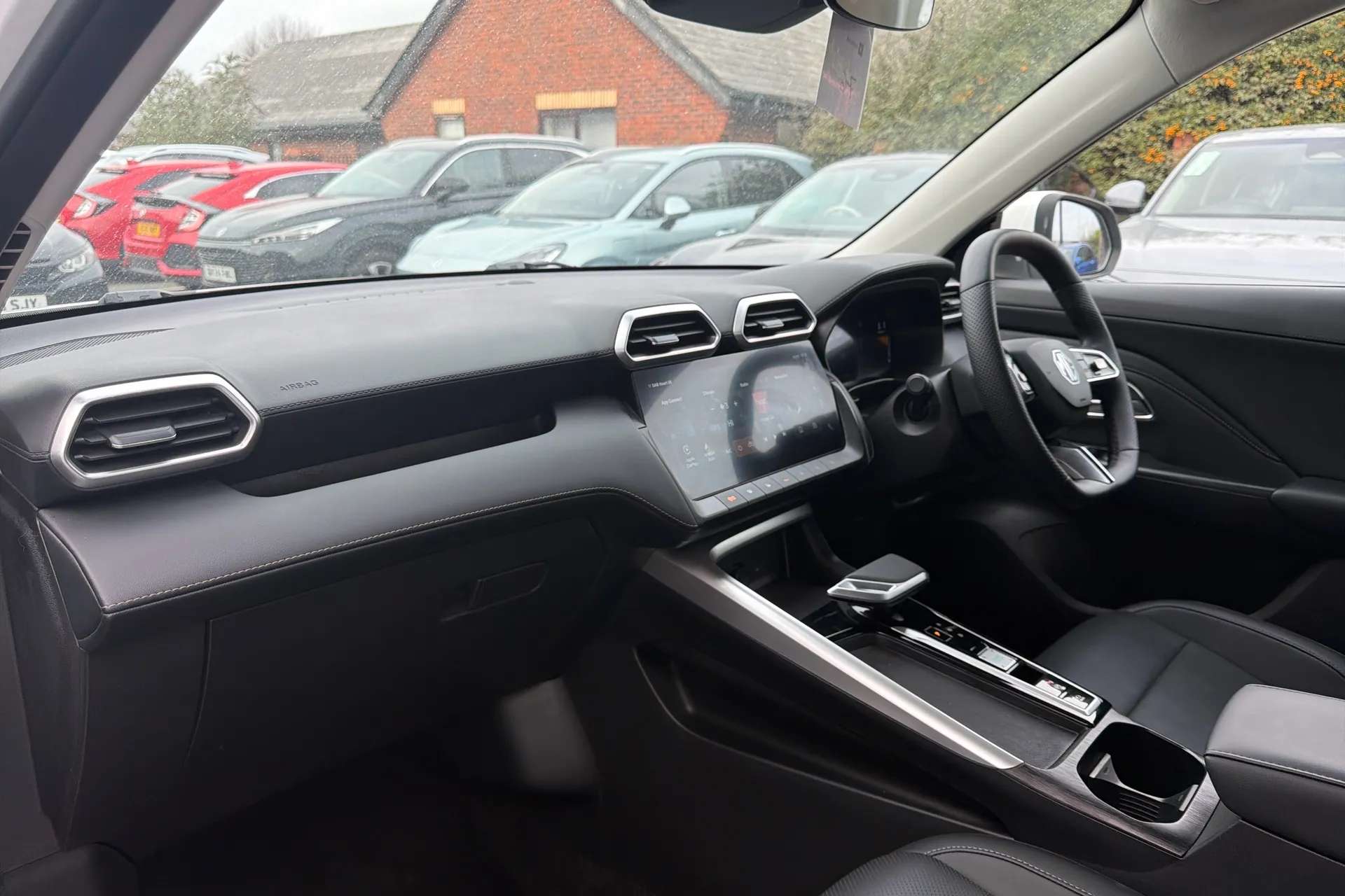 A 2025 MG MOTOR UK ZS 1.5 Hybrid+ Trophy 5dr Auto A 2025 MG MOTOR UK ZS 1.5 Hybrid+ Trophy 5dr Auto