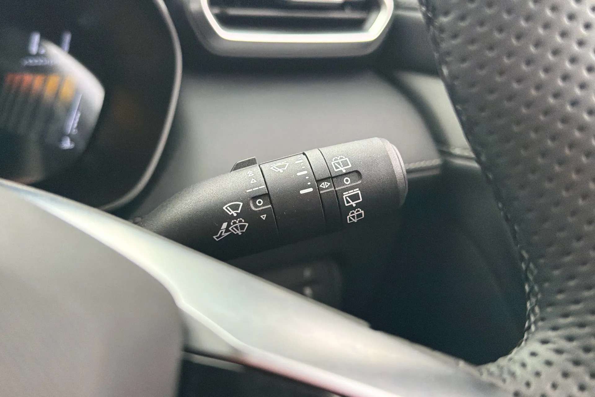 2025 MG MOTOR UK ZS 2025 MG MOTOR UK ZS