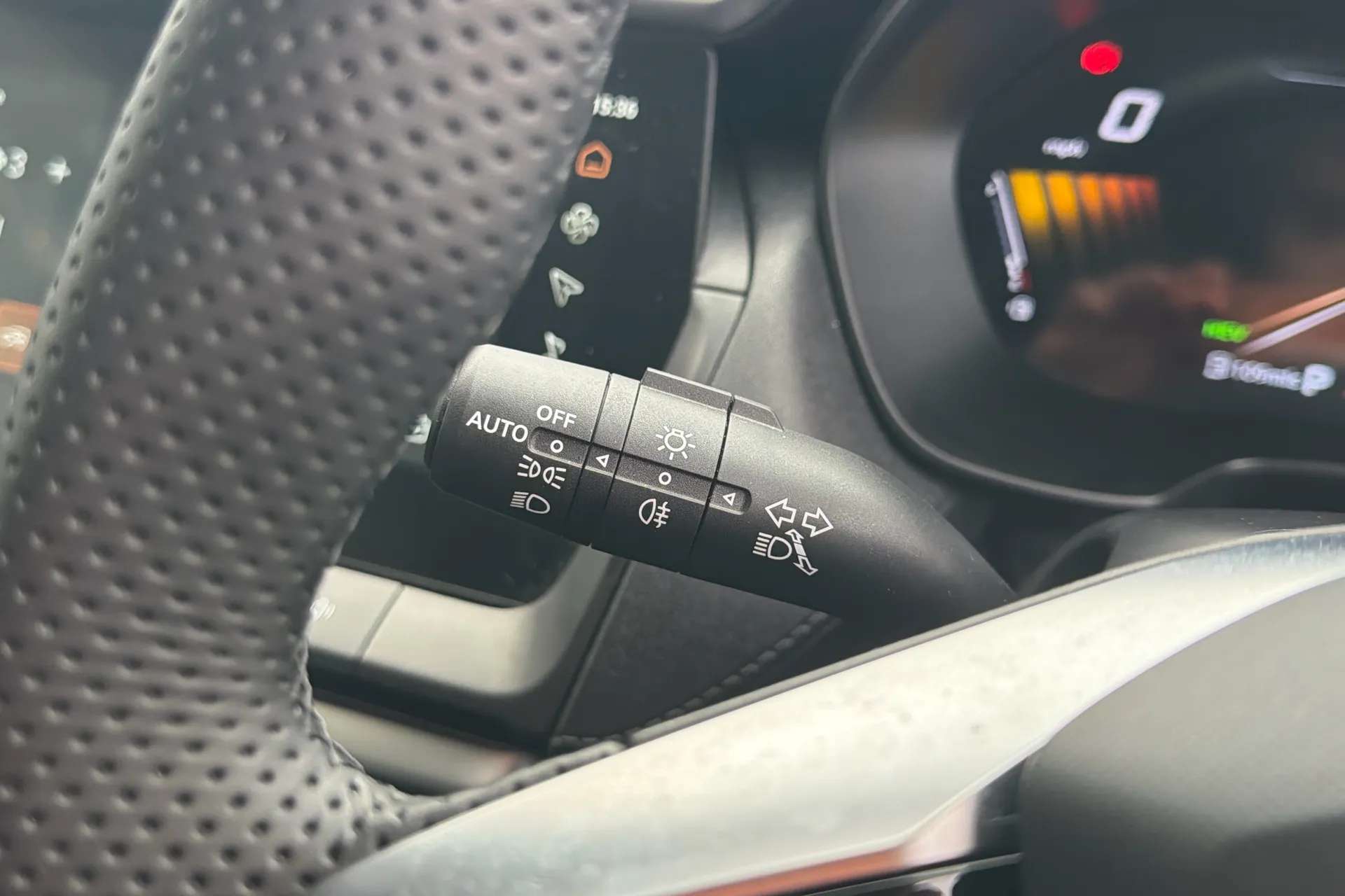 2025 MG MOTOR UK ZS 2025 MG MOTOR UK ZS