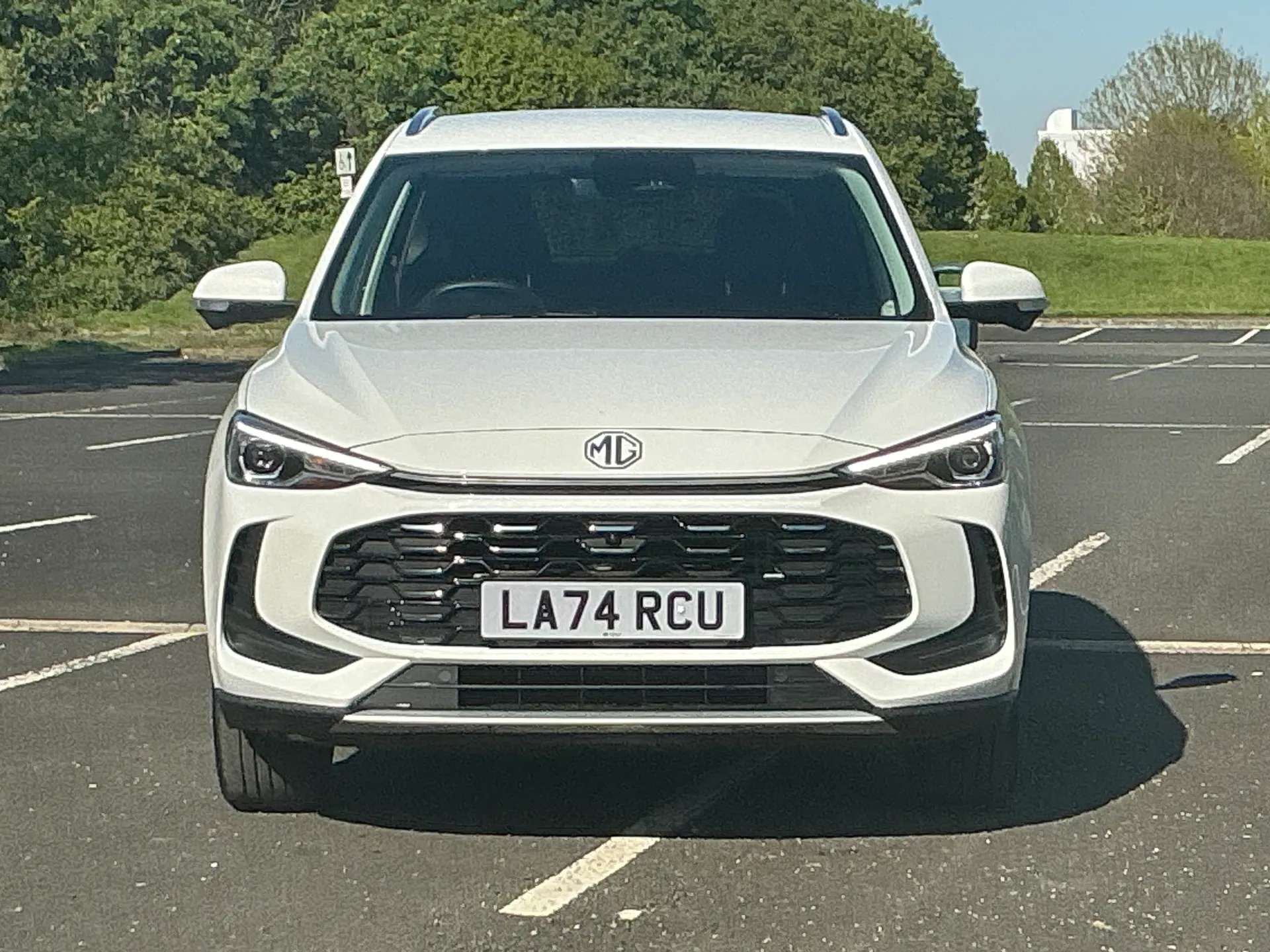 A 2024 MG MOTOR UK ZS 1.5 Hybrid+ Trophy 5dr Auto A 2024 MG MOTOR UK ZS 1.5 Hybrid+ Trophy 5dr Auto