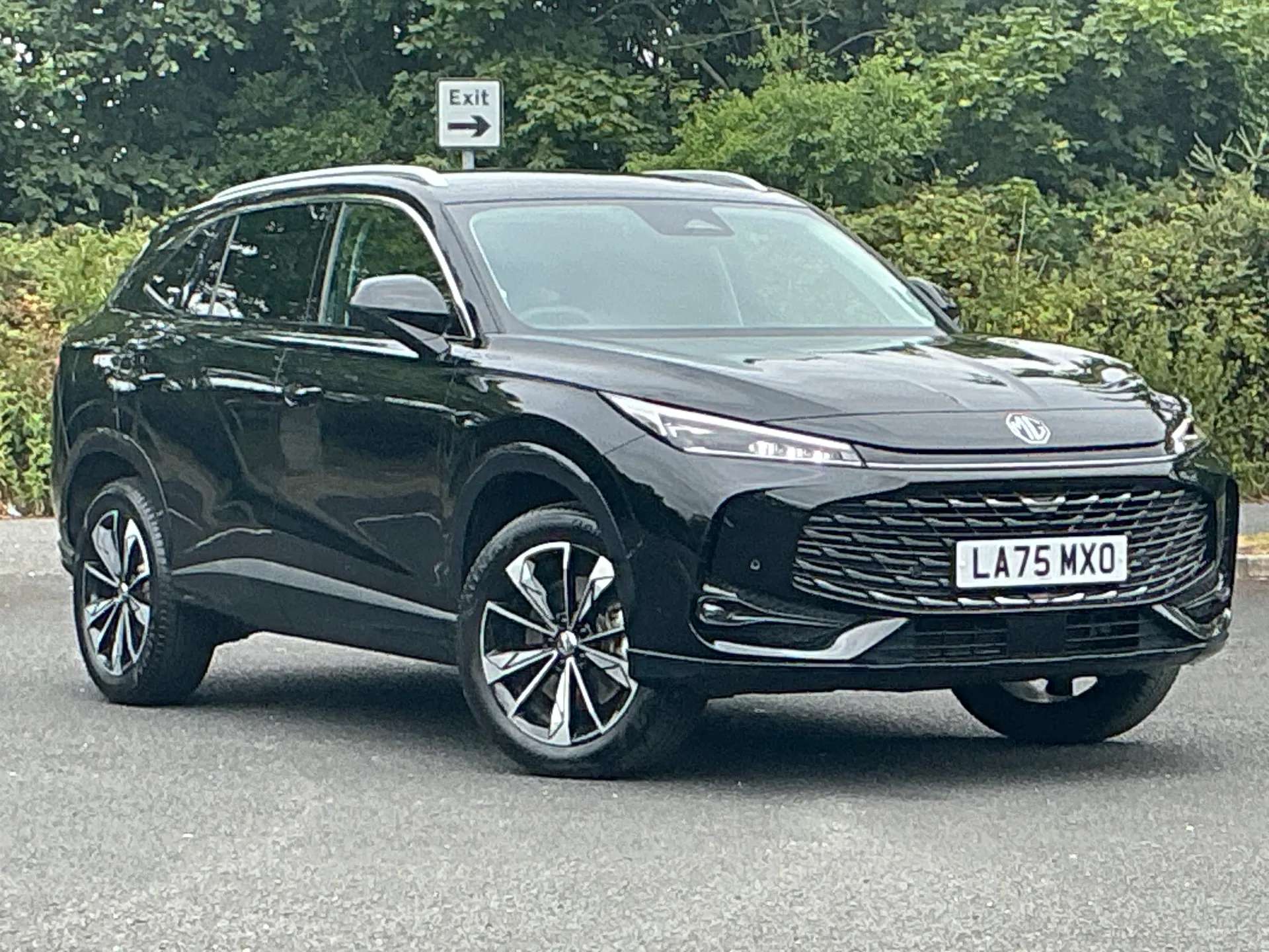A 2025 MG HS 1.5 T-GDI Hybrid+ Trophy 5dr Auto A 2025 MG HS 1.5 T-GDI Hybrid+ Trophy 5dr Auto