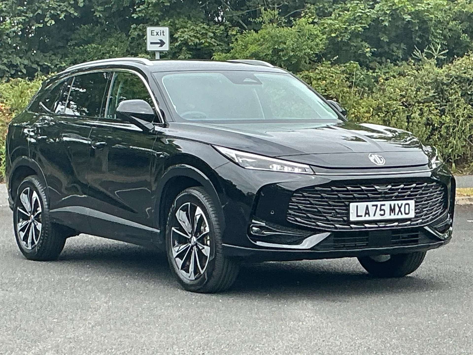 A 2025 MG HS 1.5 T-GDI Hybrid+ Trophy 5dr Auto A 2025 MG HS 1.5 T-GDI Hybrid+ Trophy 5dr Auto
