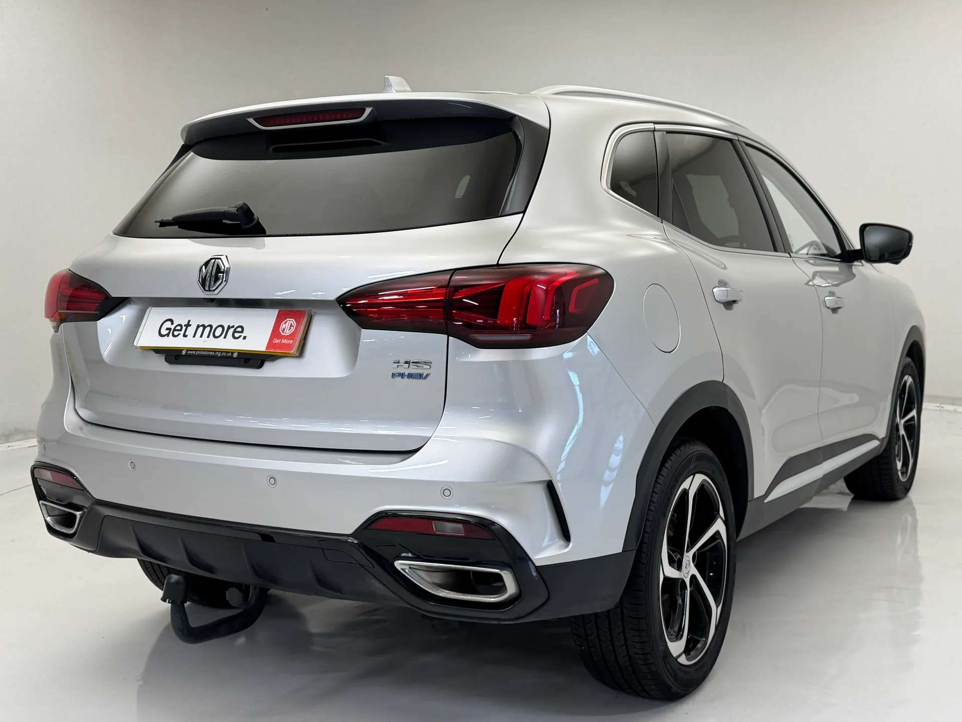 A 2024 MG HS 1.5 T-GDI PHEV Trophy 5dr Auto ð Full MG Service History ð A 2024 MG HS 1.5 T-GDI PHEV Trophy 5dr Auto ð Full MG Service History ð