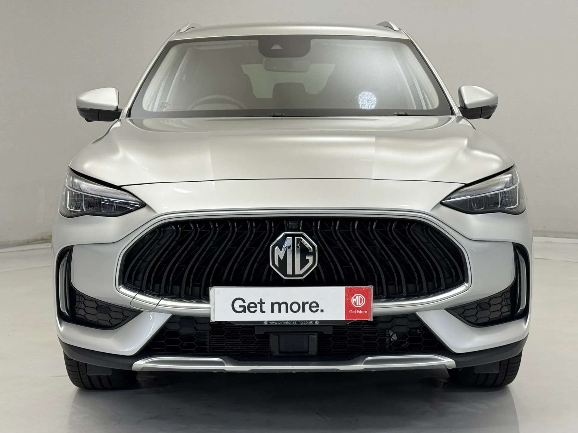 A 2024 MG HS 1.5 T-GDI PHEV Trophy 5dr Auto ð Full MG Service History ð A 2024 MG HS 1.5 T-GDI PHEV Trophy 5dr Auto ð Full MG Service History ð