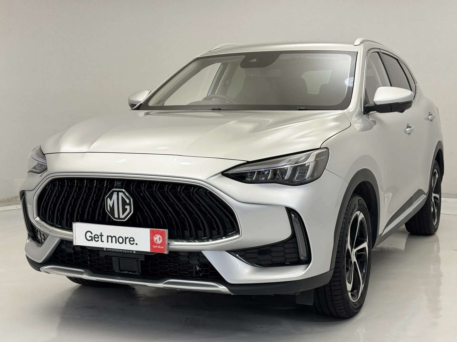 A 2024 MG HS 1.5 T-GDI PHEV Trophy 5dr Auto ð Full MG Service History ð A 2024 MG HS 1.5 T-GDI PHEV Trophy 5dr Auto ð Full MG Service History ð