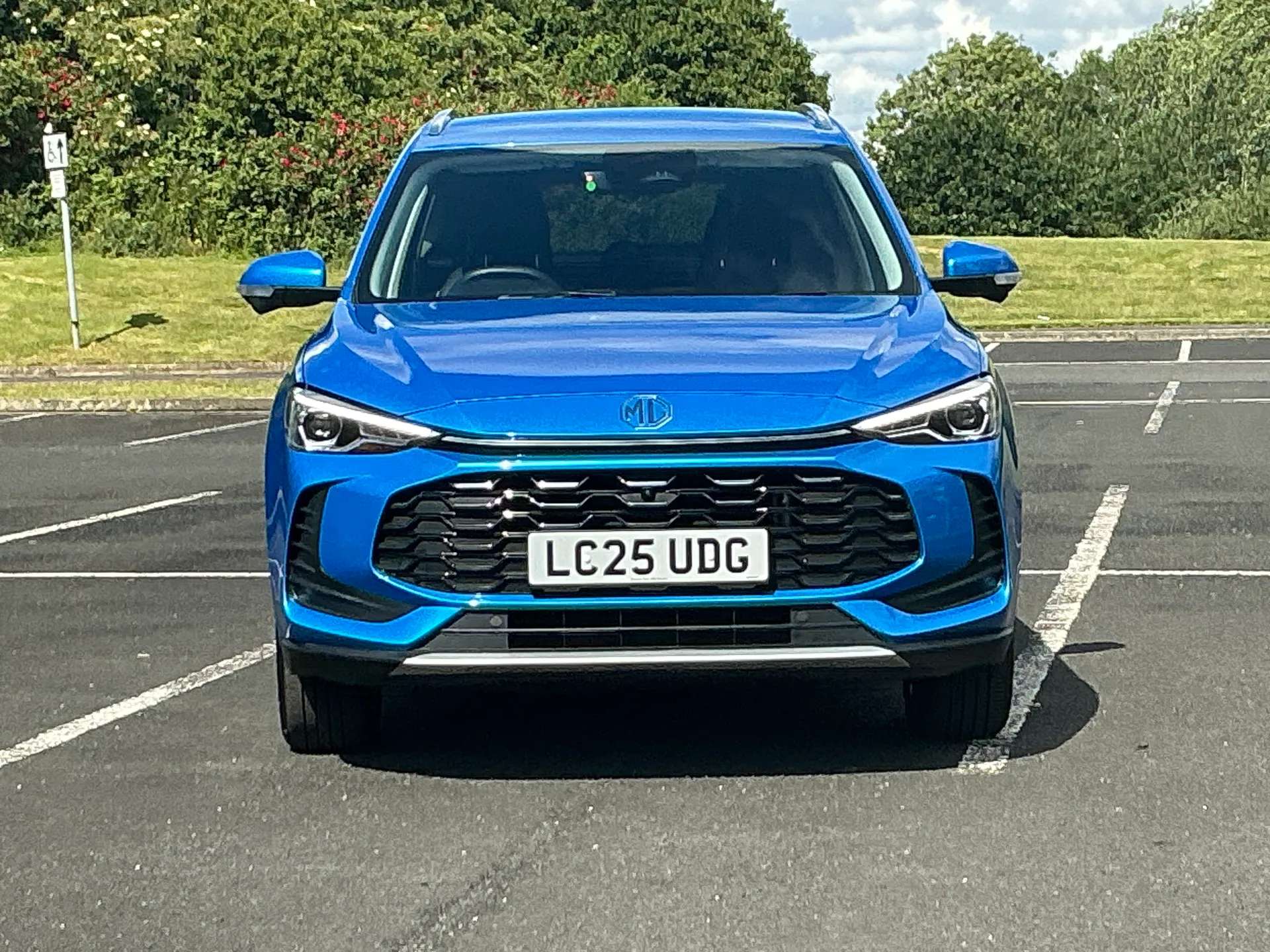 A 2025 MG ZS 1.5 Hybrid+ Trophy 5dr Auto A 2025 MG ZS 1.5 Hybrid+ Trophy 5dr Auto