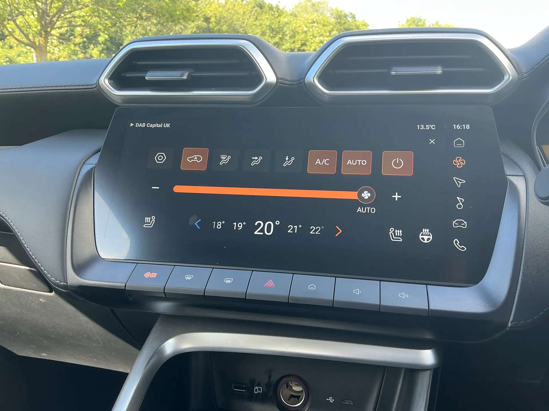 2025 MG ZS 2025 MG ZS
