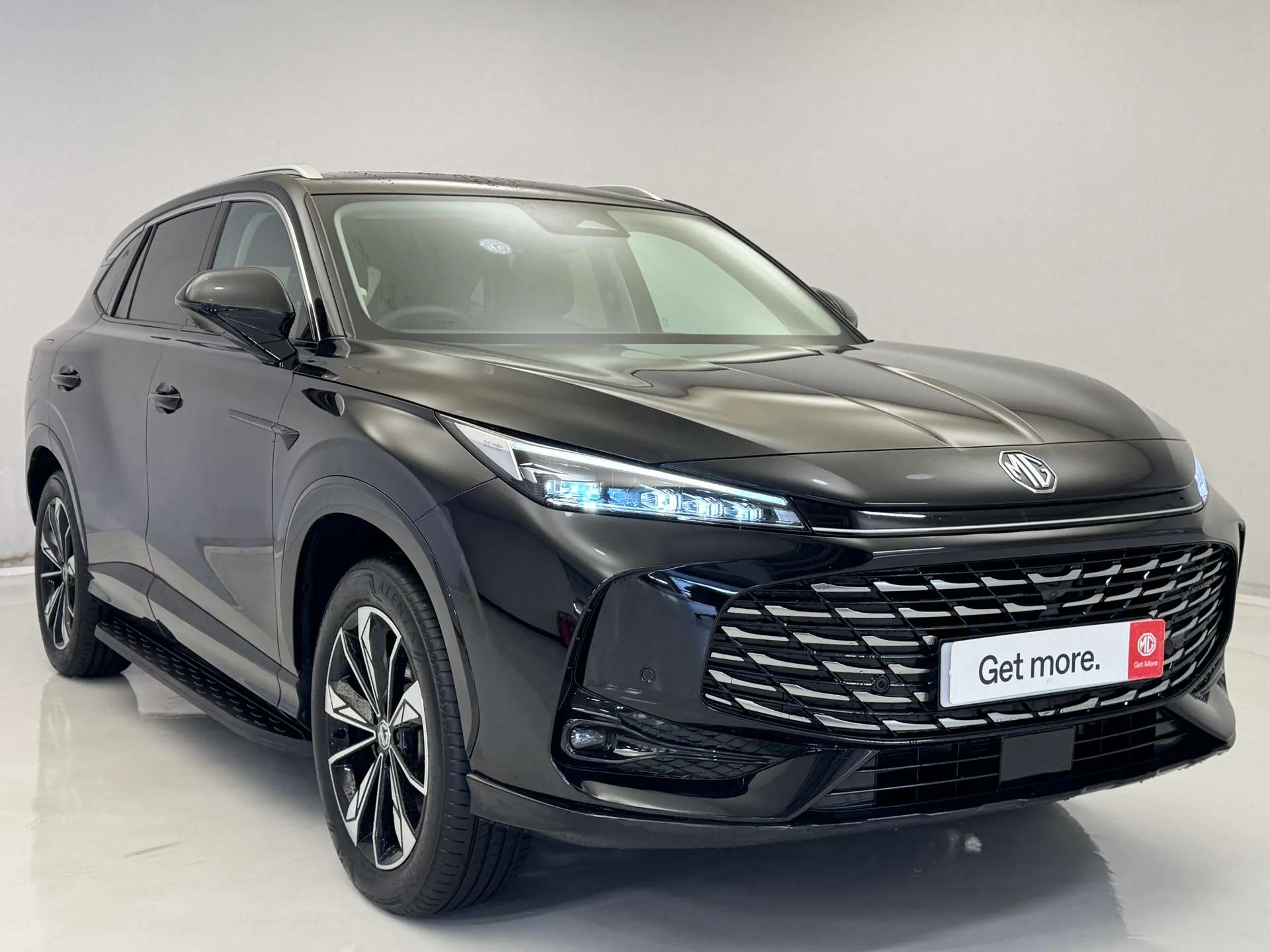 A 2025 MG HS 1.5 T-GDI PHEV Trophy 5dr Auto ð¤ TROPHY | PLUG-IN HYBRID ð¤ A 2025 MG HS 1.5 T-GDI PHEV Trophy 5dr Auto ð¤ TROPHY | PLUG-IN HYBRID ð¤