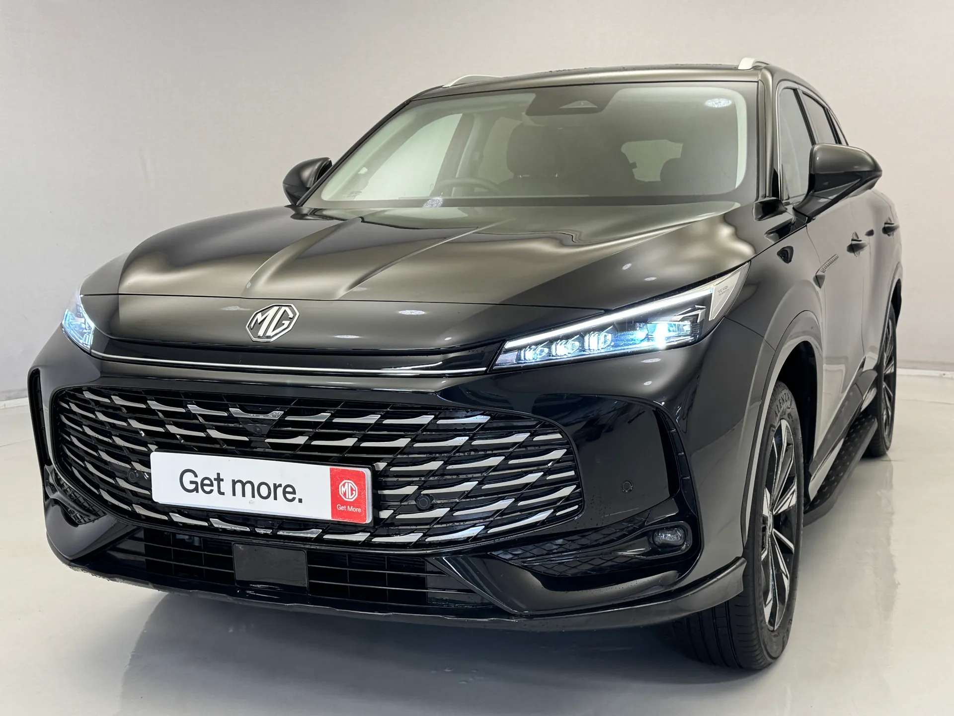 A 2025 MG HS 1.5 T-GDI PHEV Trophy 5dr Auto ð¤ TROPHY | PLUG-IN HYBRID ð¤ A 2025 MG HS 1.5 T-GDI PHEV Trophy 5dr Auto ð¤ TROPHY | PLUG-IN HYBRID ð¤