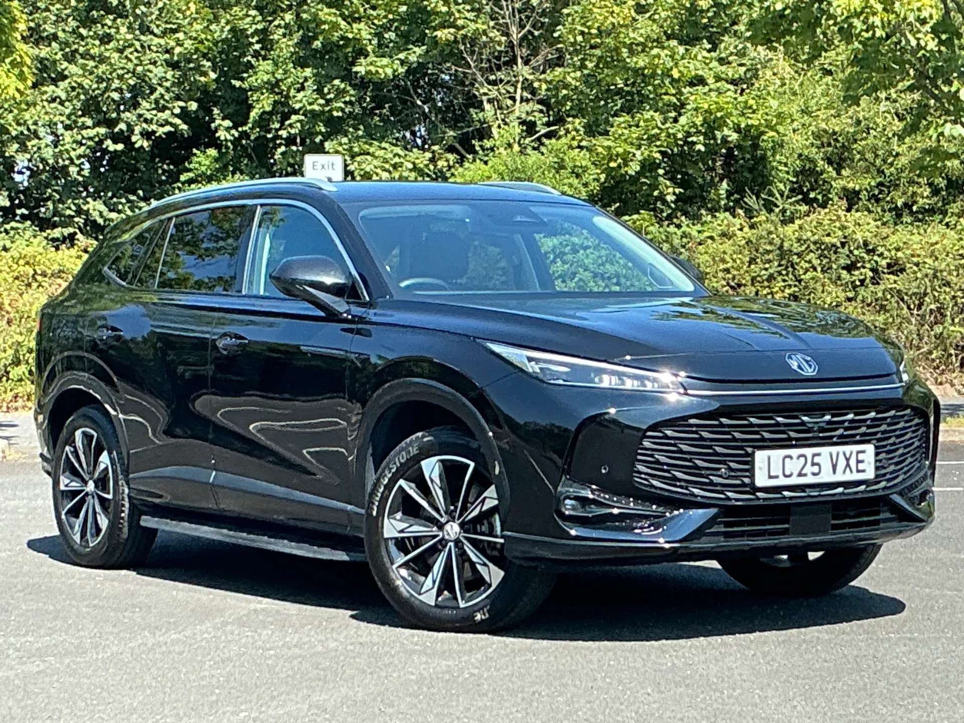 A 2025 MG HS 1.5 T-GDI PHEV Trophy 5dr Auto A 2025 MG HS 1.5 T-GDI PHEV Trophy 5dr Auto