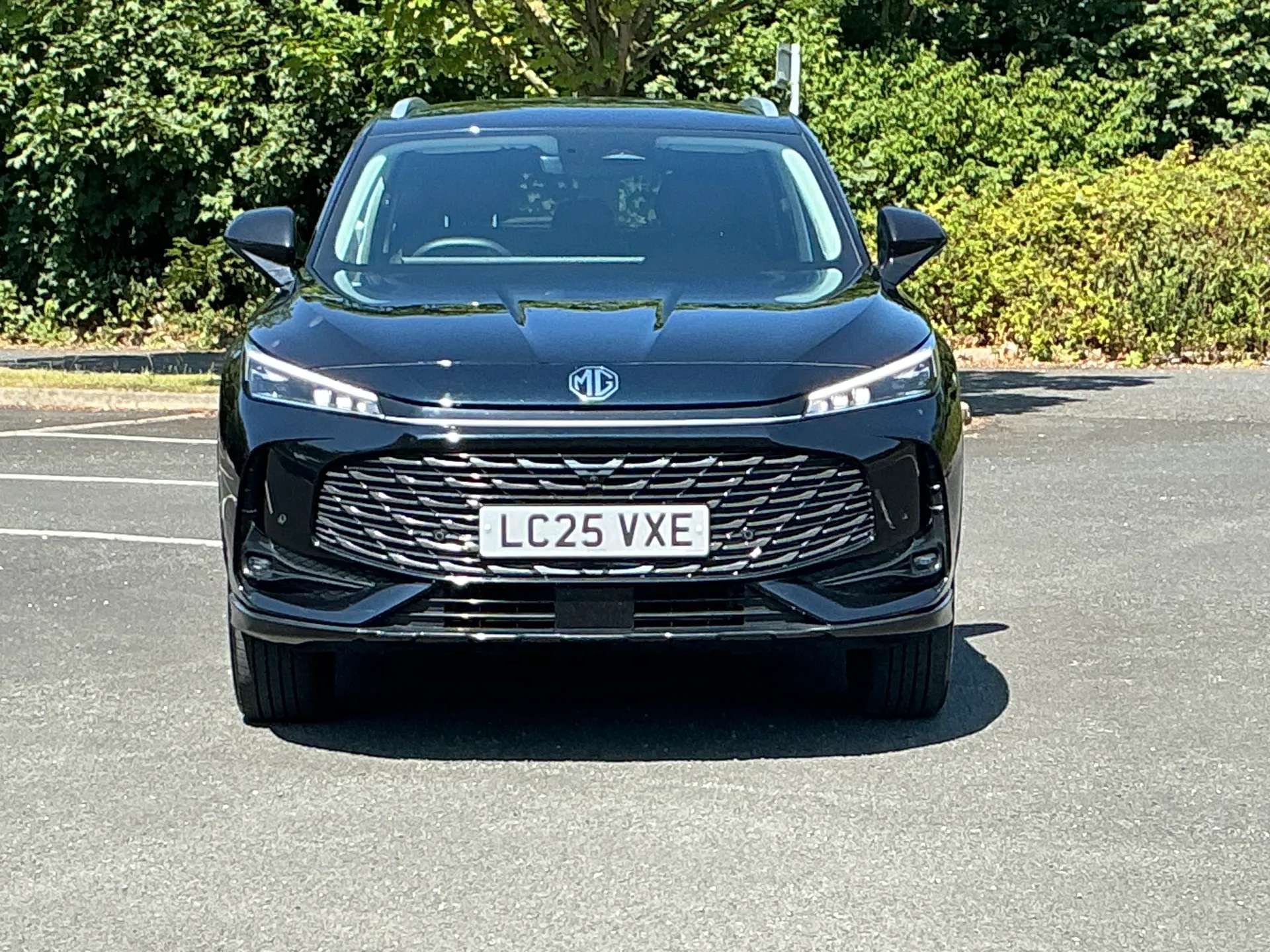 A 2025 MG HS 1.5 T-GDI PHEV Trophy 5dr Auto A 2025 MG HS 1.5 T-GDI PHEV Trophy 5dr Auto