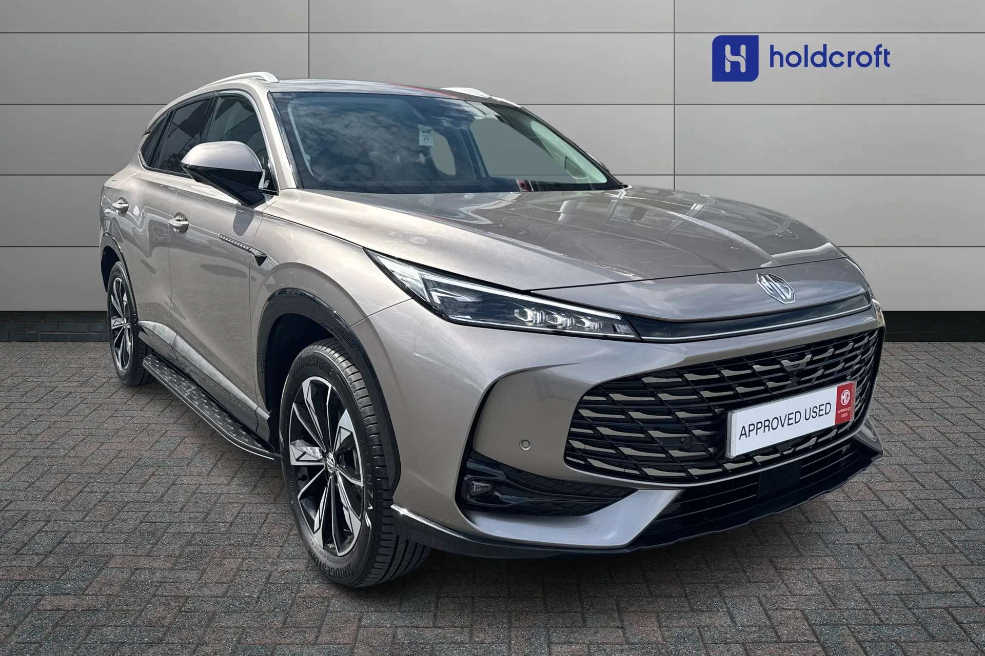 A 2025 MG HS 1.5 T-GDI PHEV Trophy 5dr Auto A 2025 MG HS 1.5 T-GDI PHEV Trophy 5dr Auto
