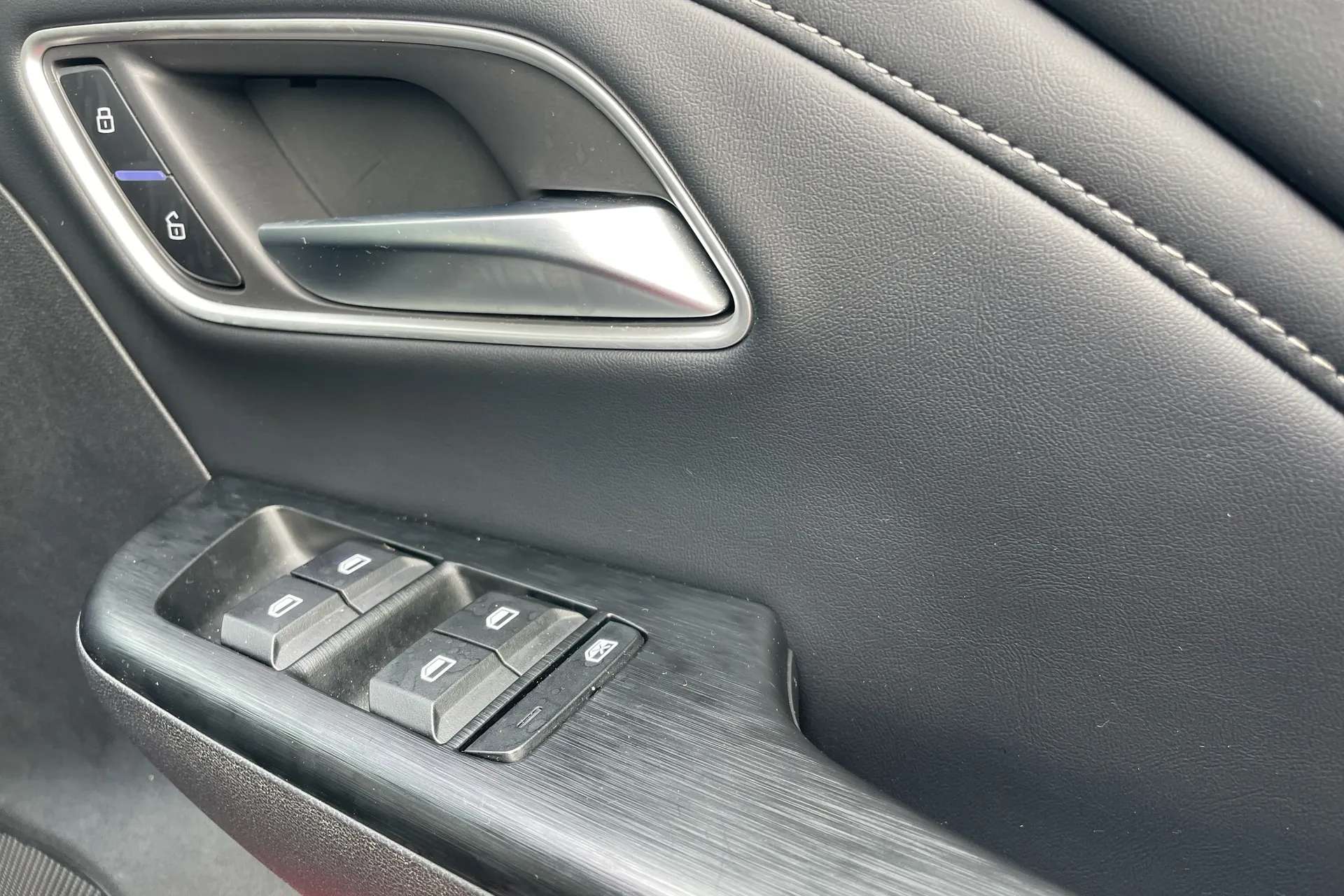 2025 MG ZS 2025 MG ZS